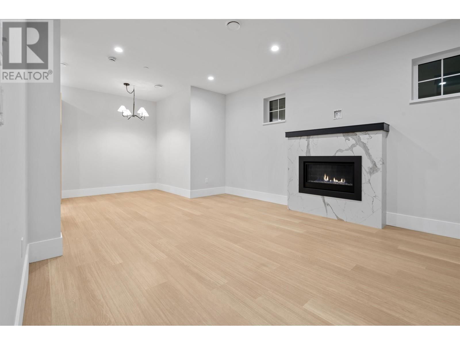 1 - 4423 W 16TH AVENUE Image 7