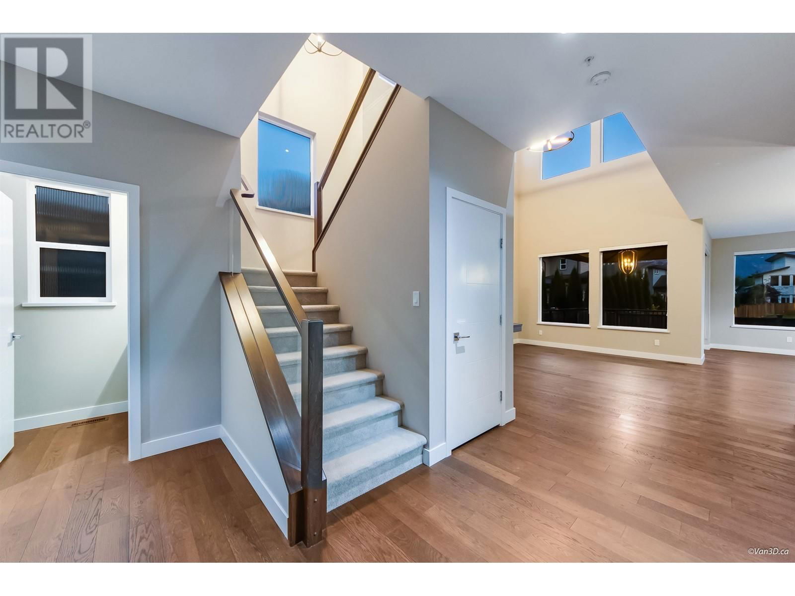 39340 FALCON CRESCENT Image 12