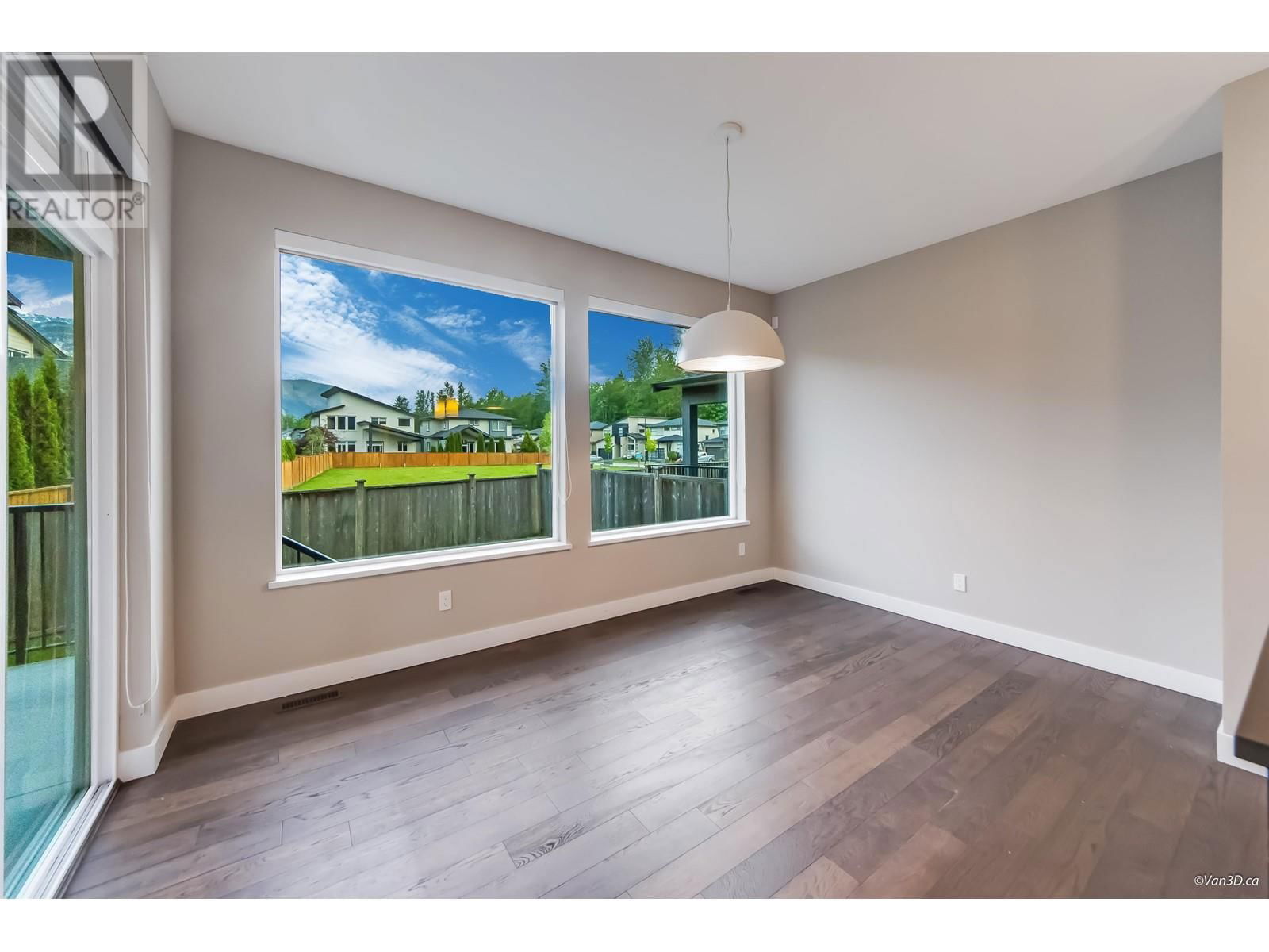 39340 FALCON CRESCENT Image 16
