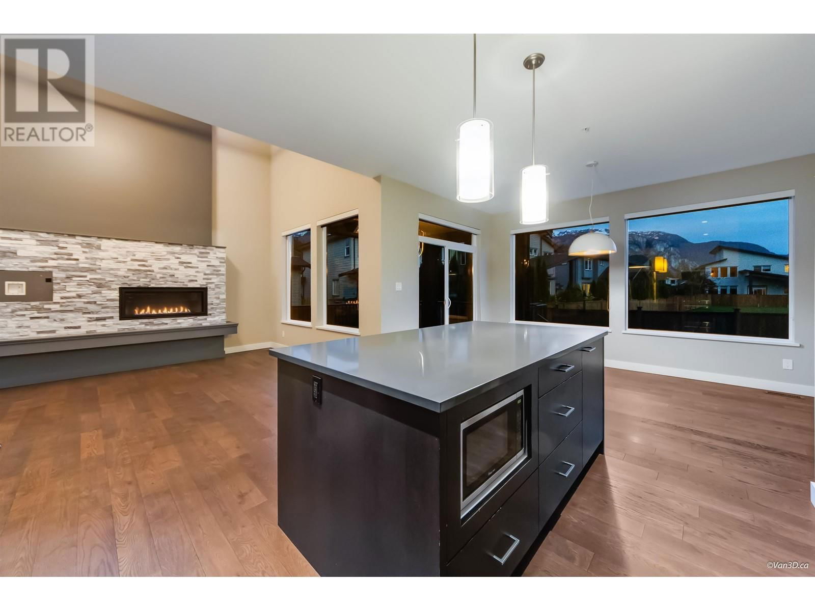39340 FALCON CRESCENT Image 18