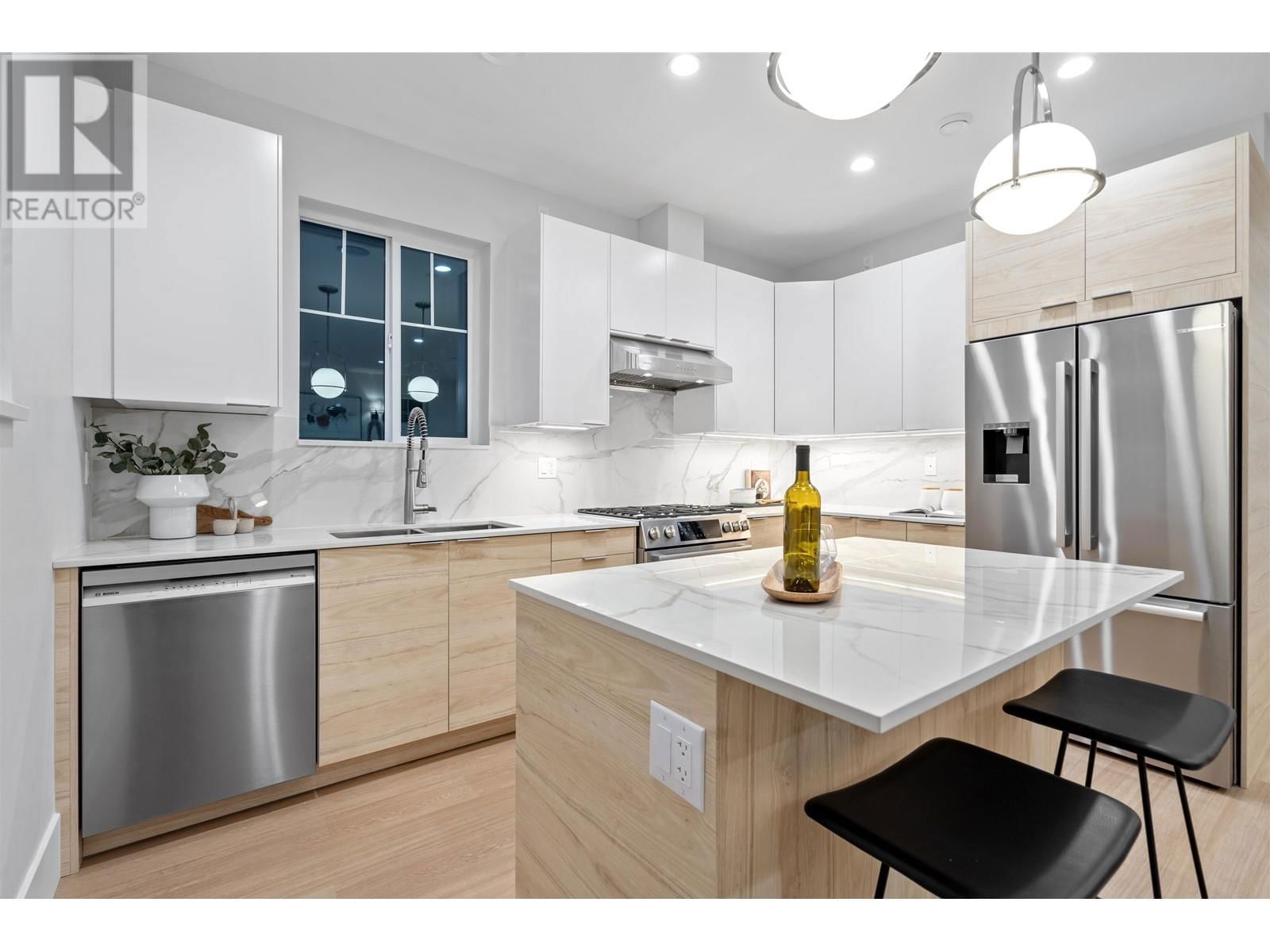 2 - 4423 W 16TH AVENUE Image 12