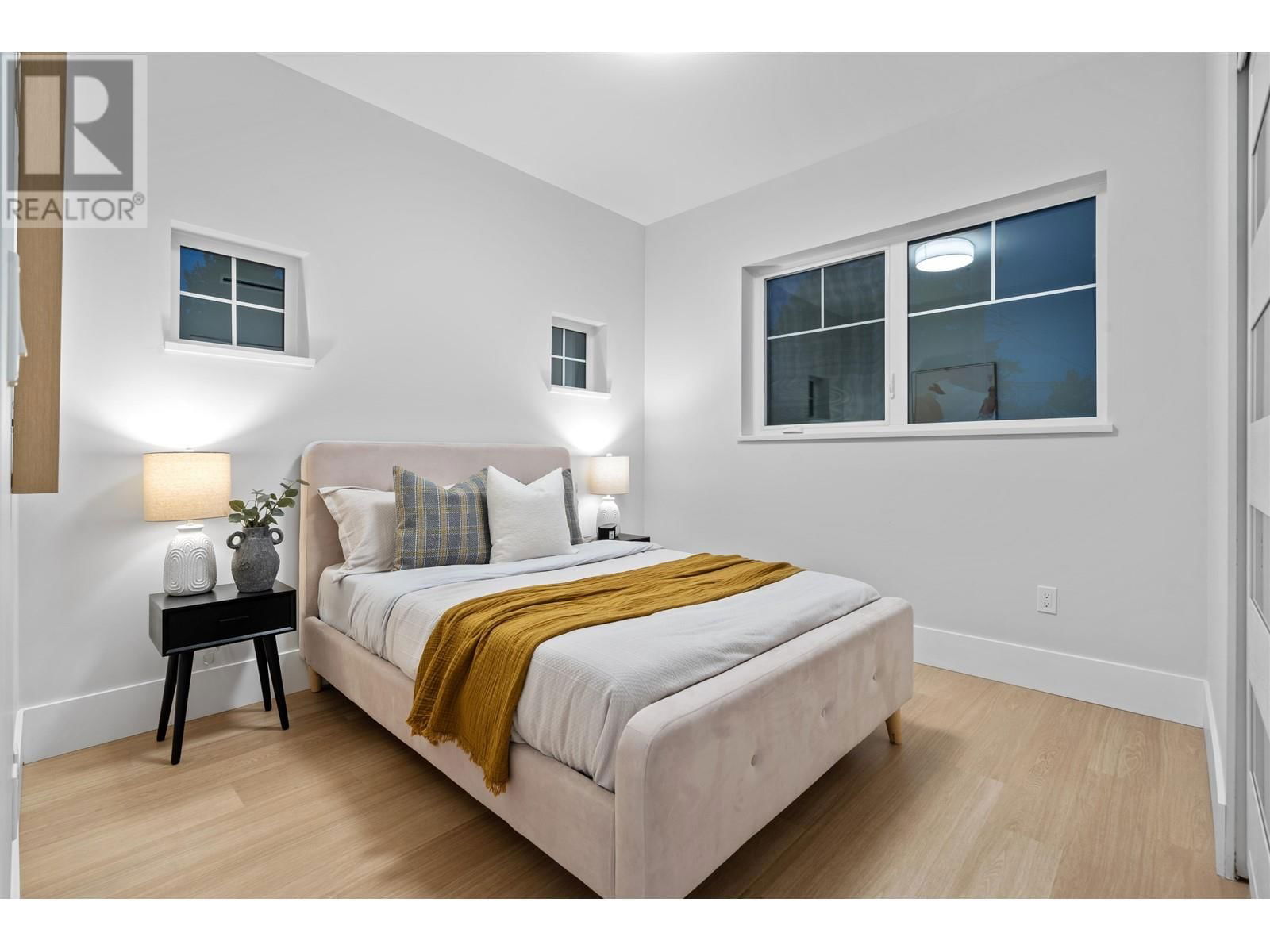 2 - 4423 W 16TH AVENUE Image 19