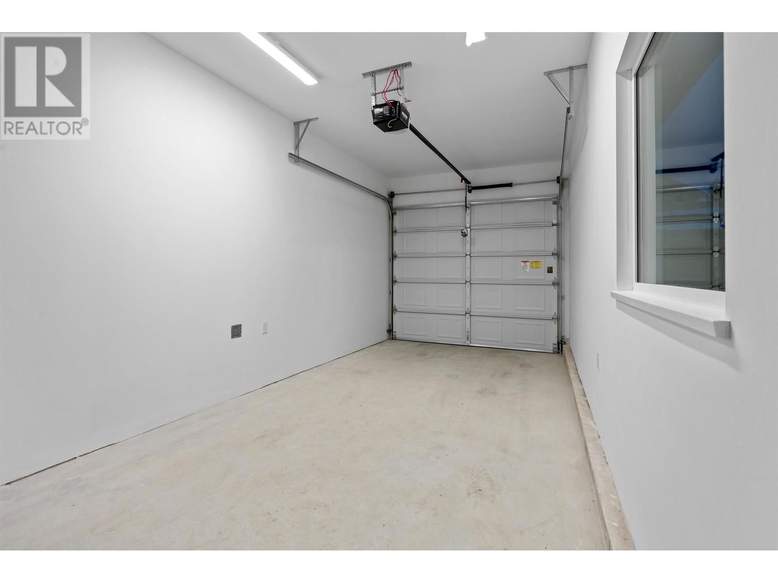 2 - 4423 W 16TH AVENUE Image 31