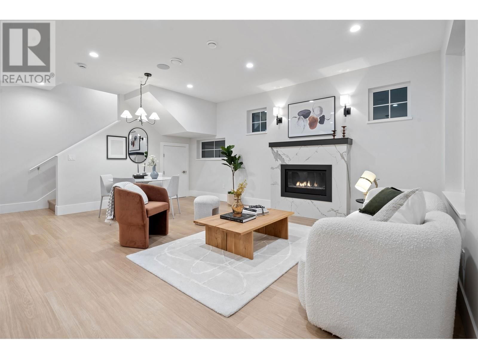 2 - 4423 W 16TH AVENUE Image 8