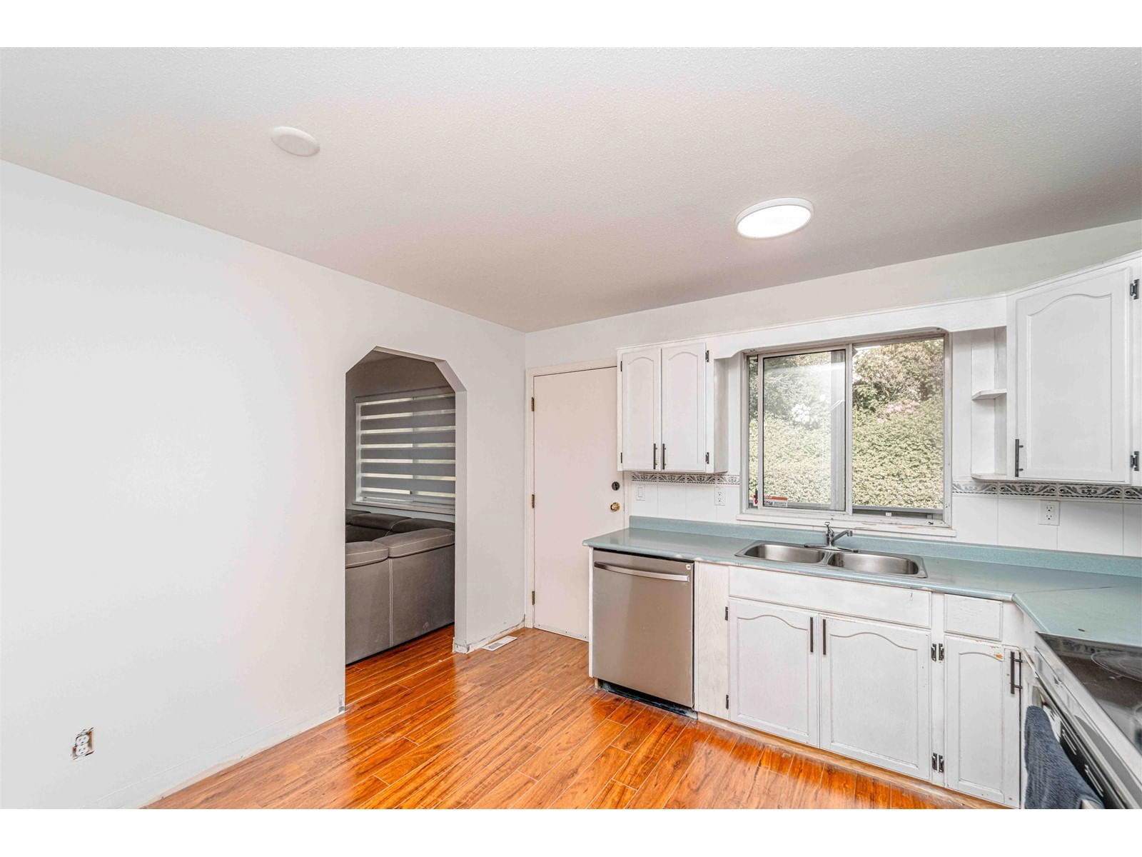 2664 MITCHELL Image 14