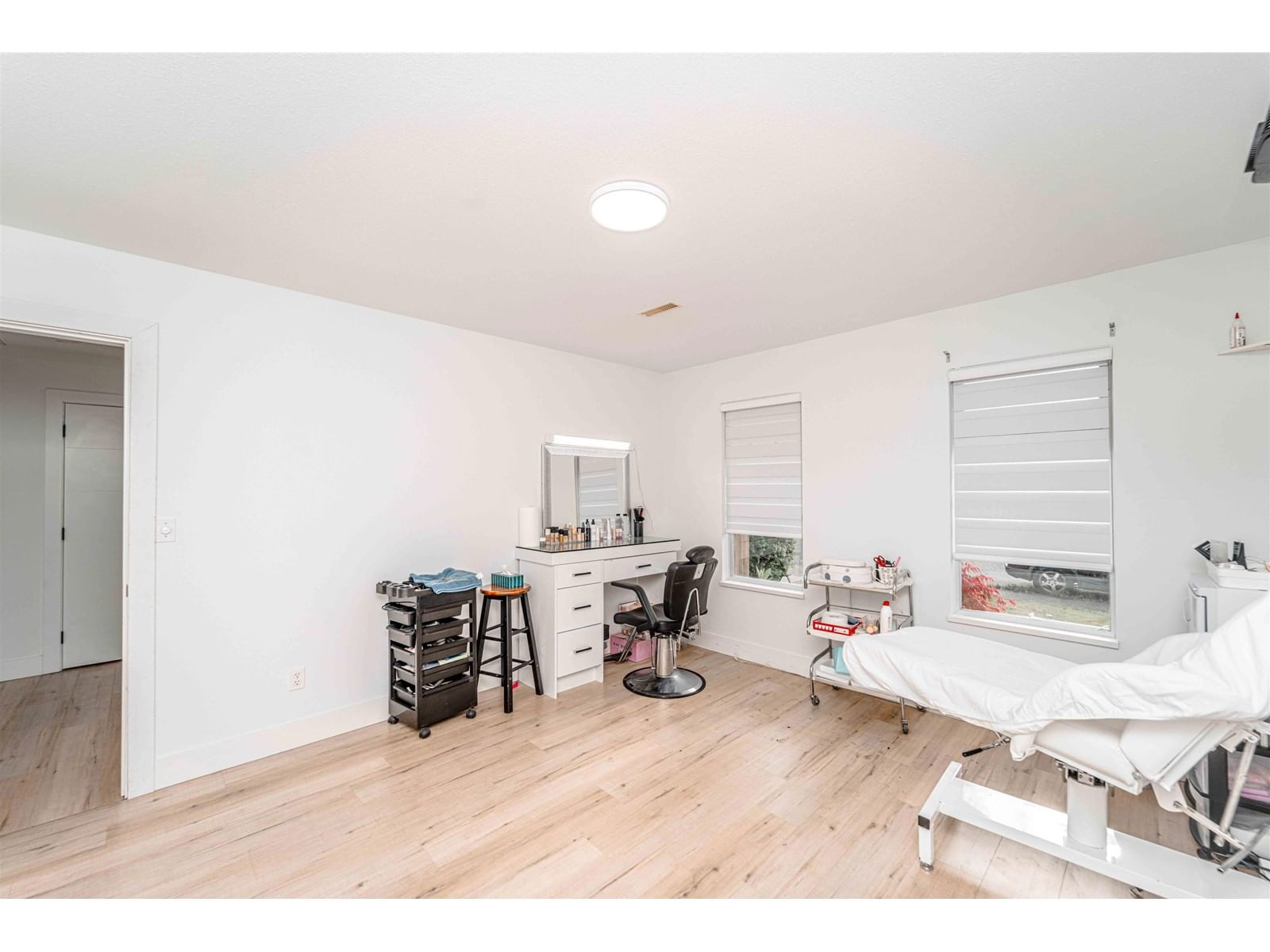 2664 MITCHELL Image 26