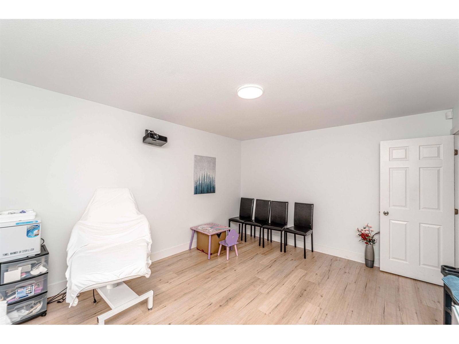 2664 MITCHELL Image 27