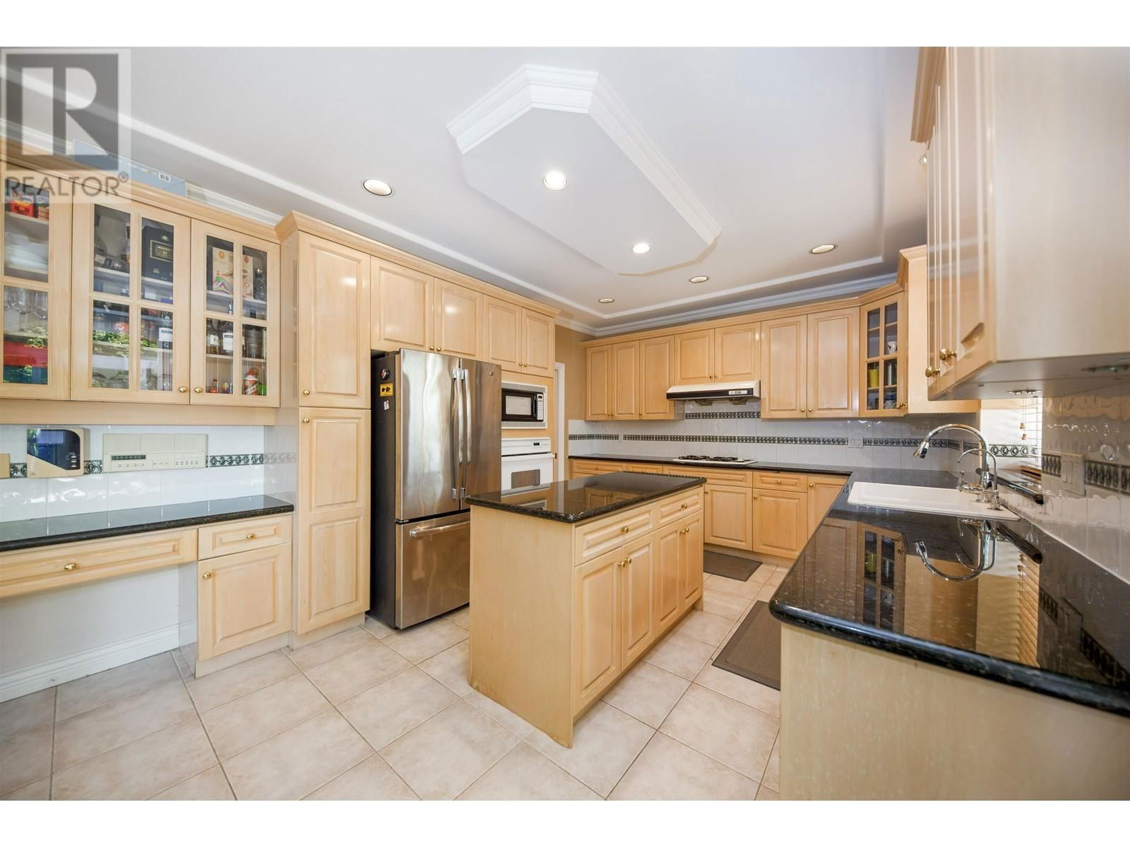 7471 LINDSAY ROAD Image 11