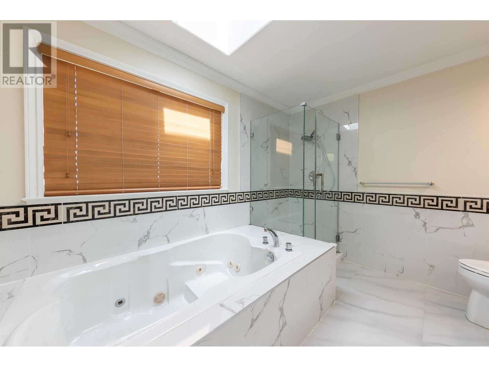 7471 LINDSAY ROAD Image 24