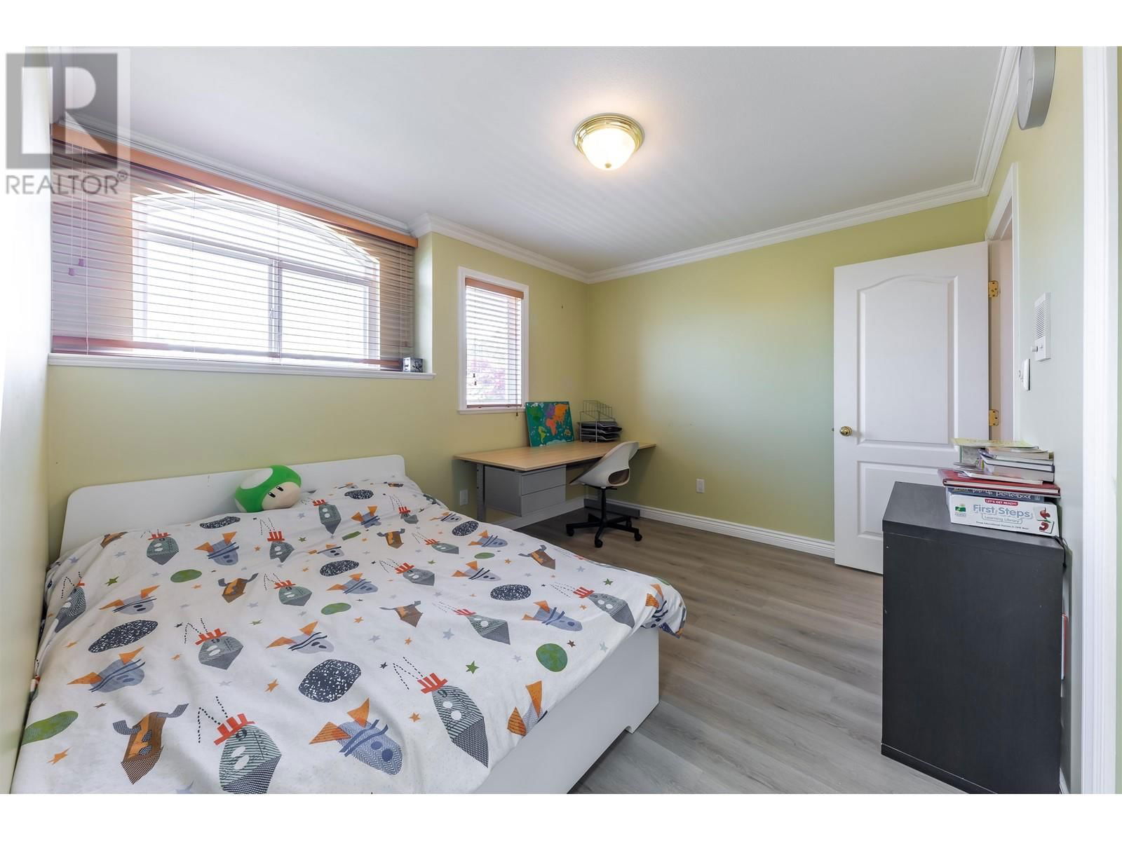 7471 LINDSAY ROAD Image 25