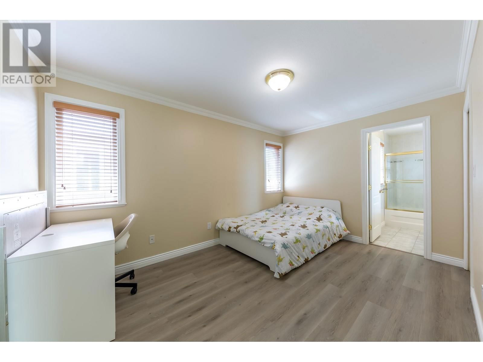 7471 LINDSAY ROAD Image 27