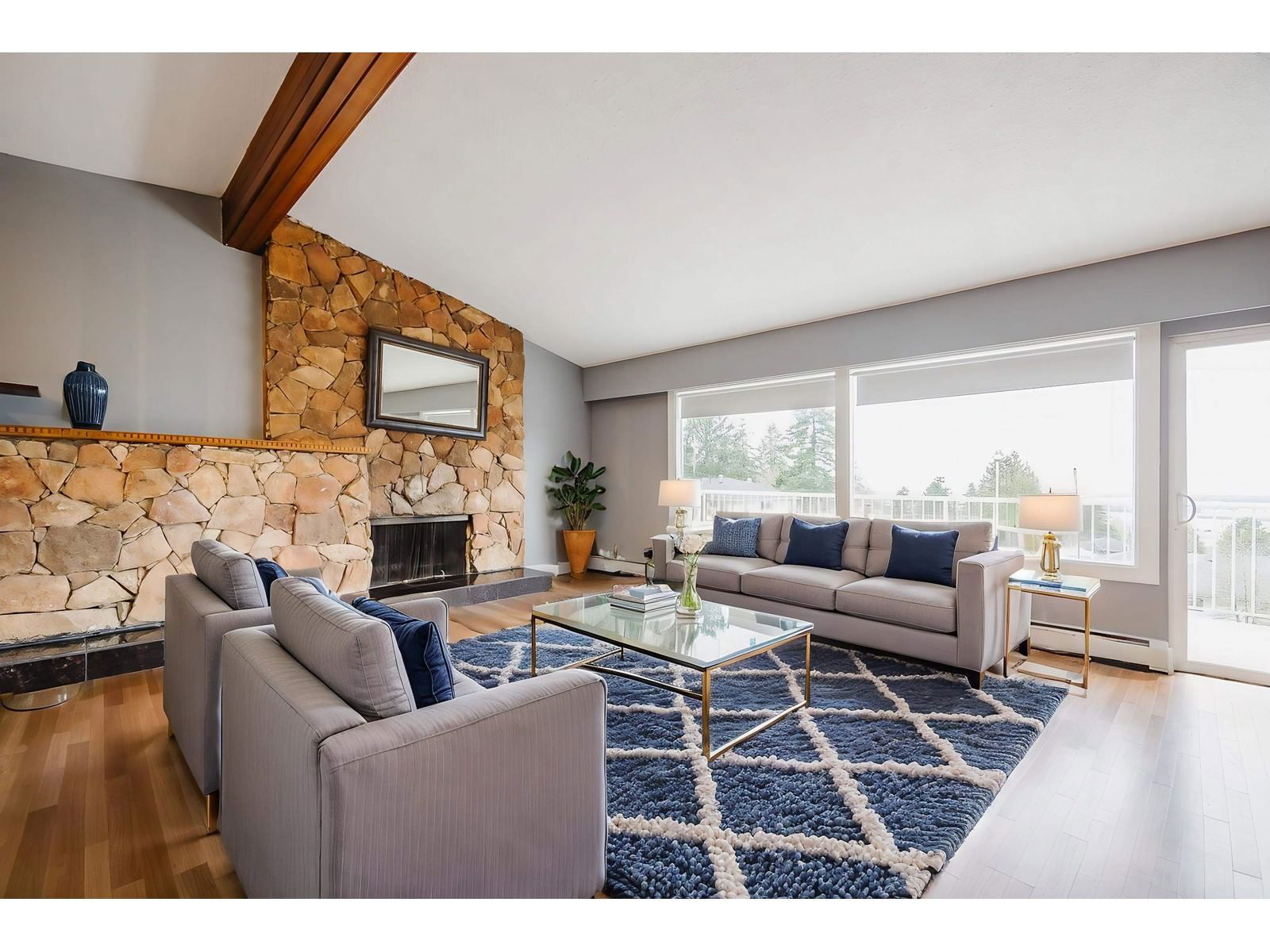 9749 CROWN Image 1