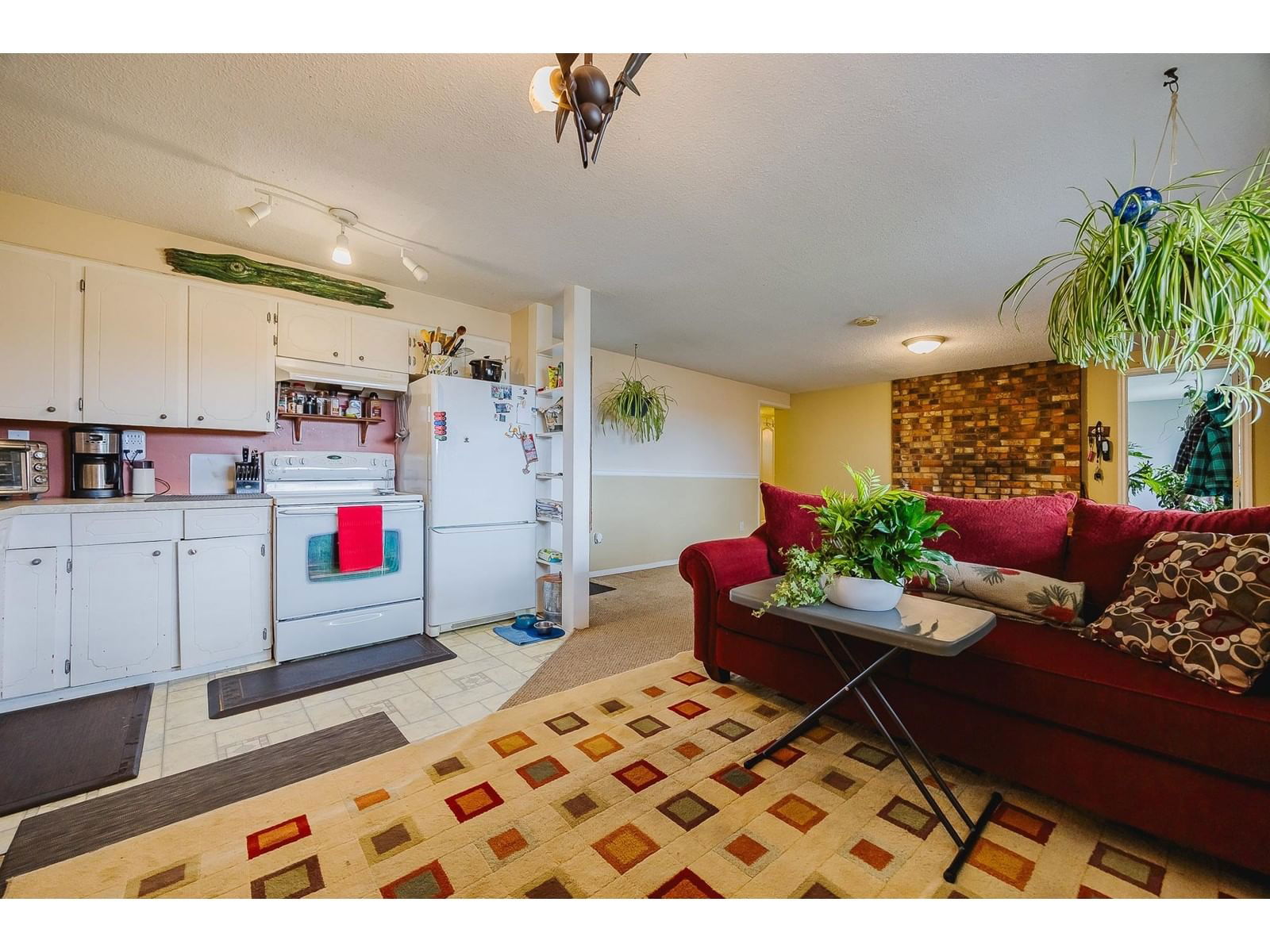 9749 CROWN Image 29