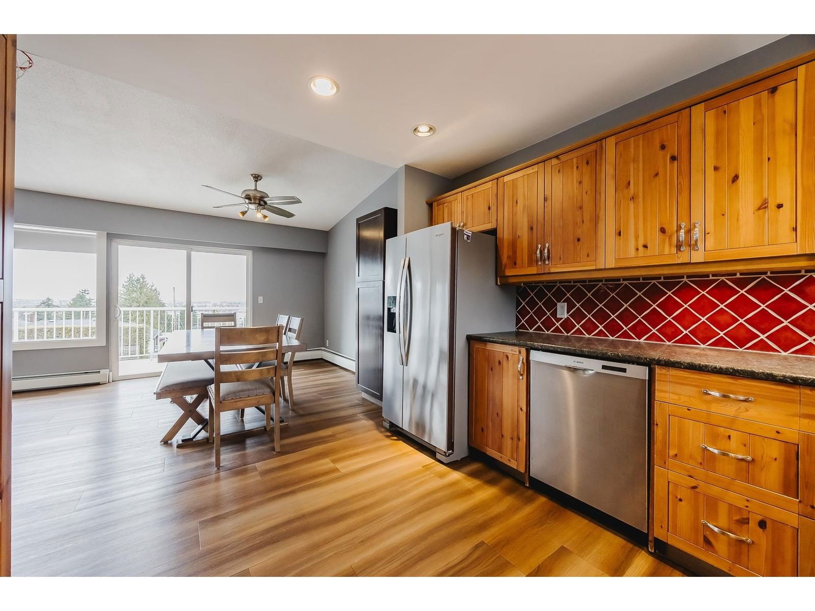 9749 CROWN Image 5