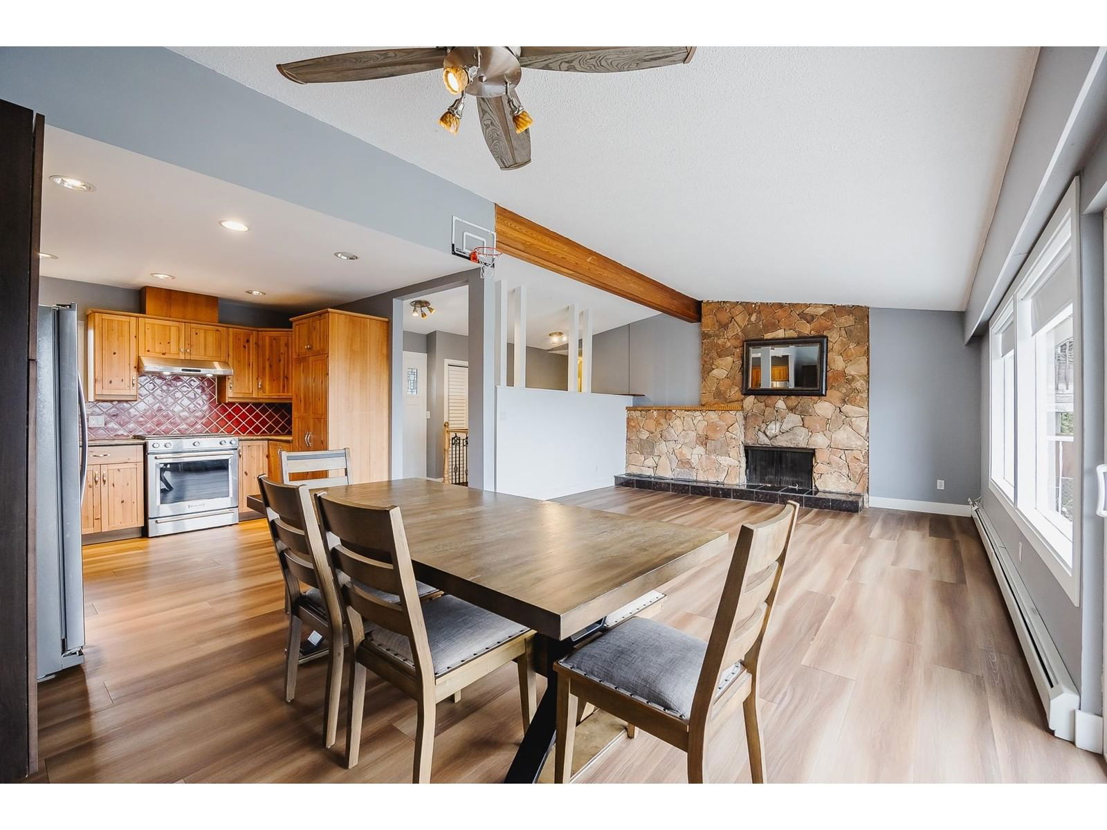 9749 CROWN Image 7