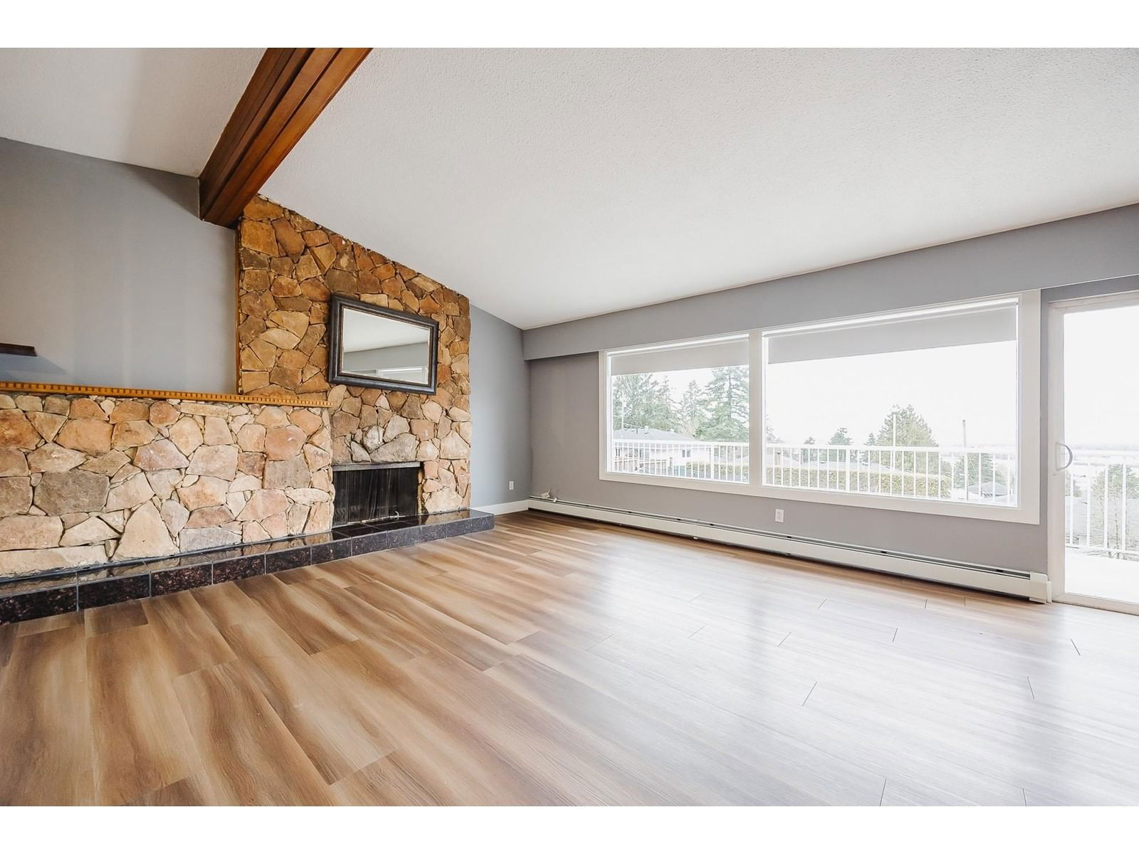 9749 CROWN Image 9