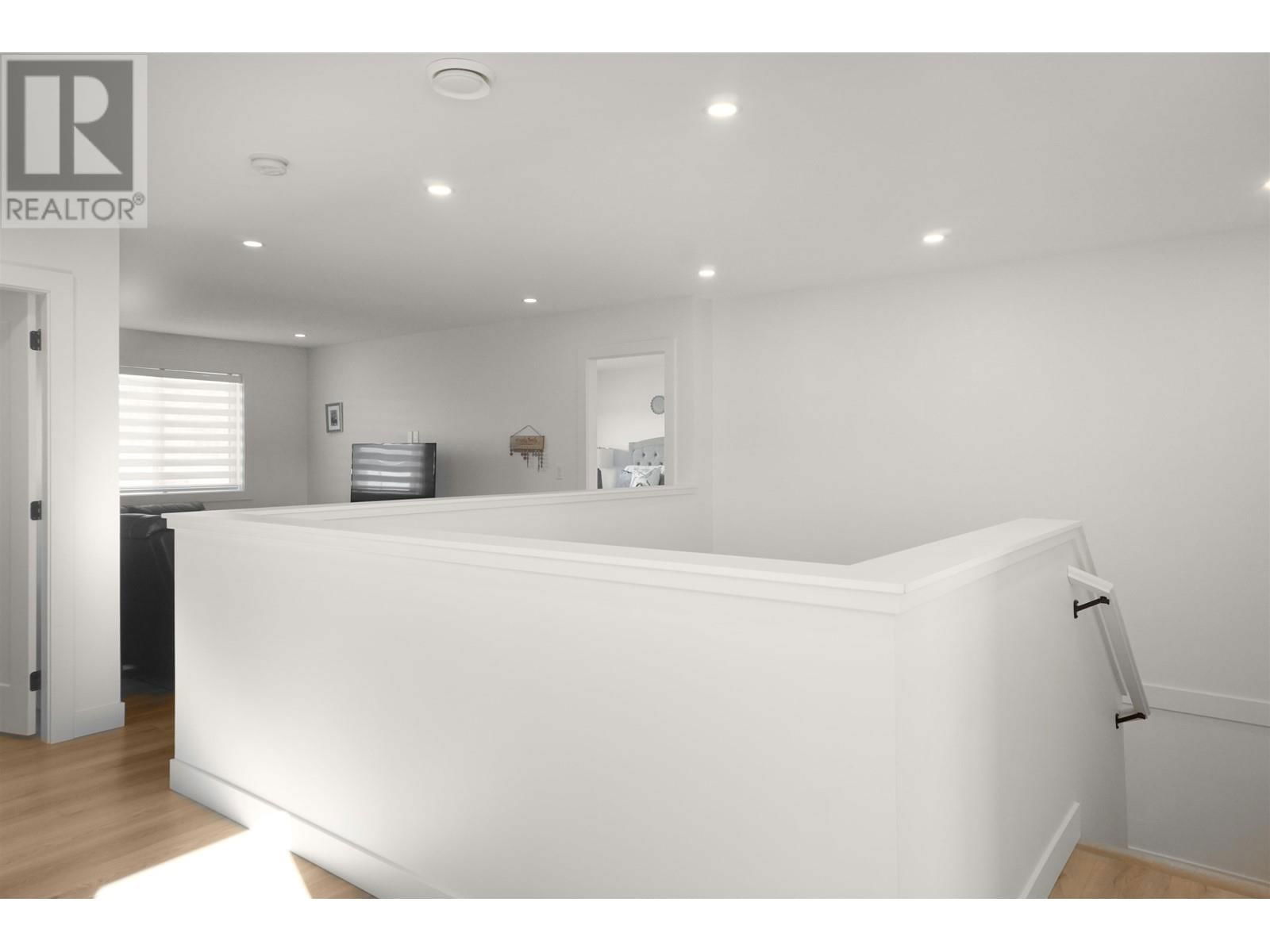 16 ROBINSON STREET Image 14