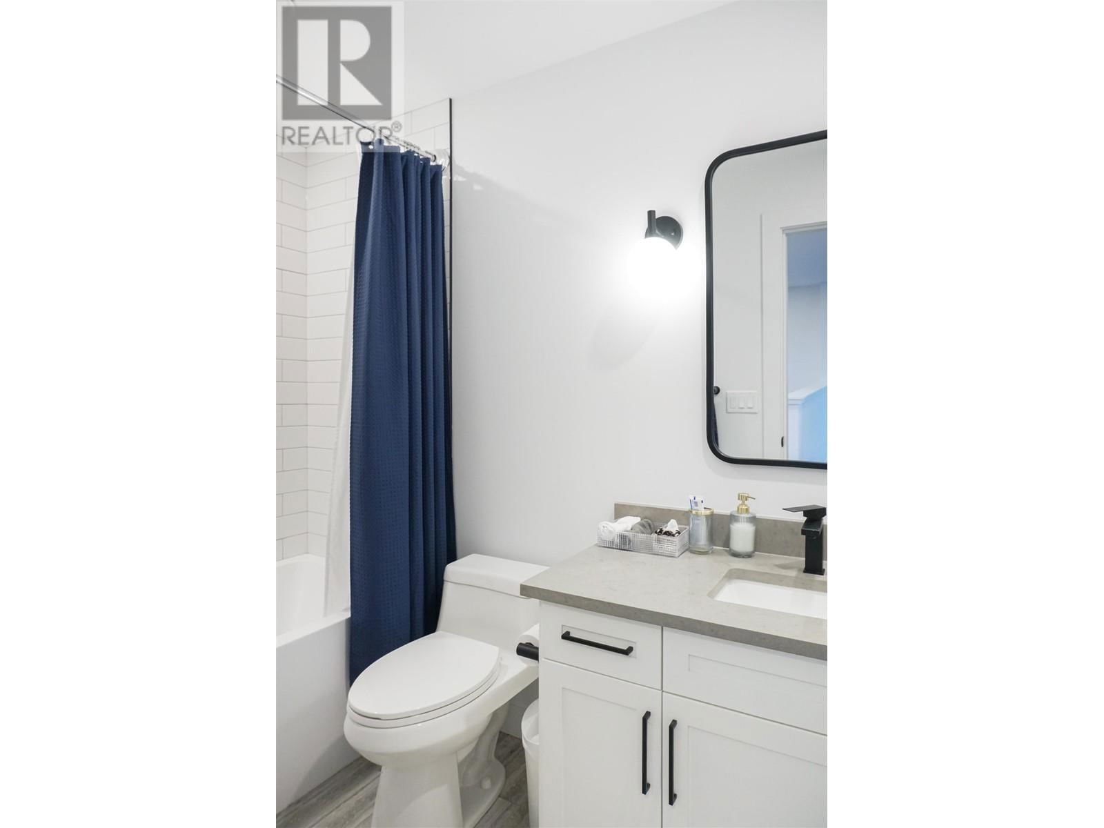 16 ROBINSON STREET Image 24