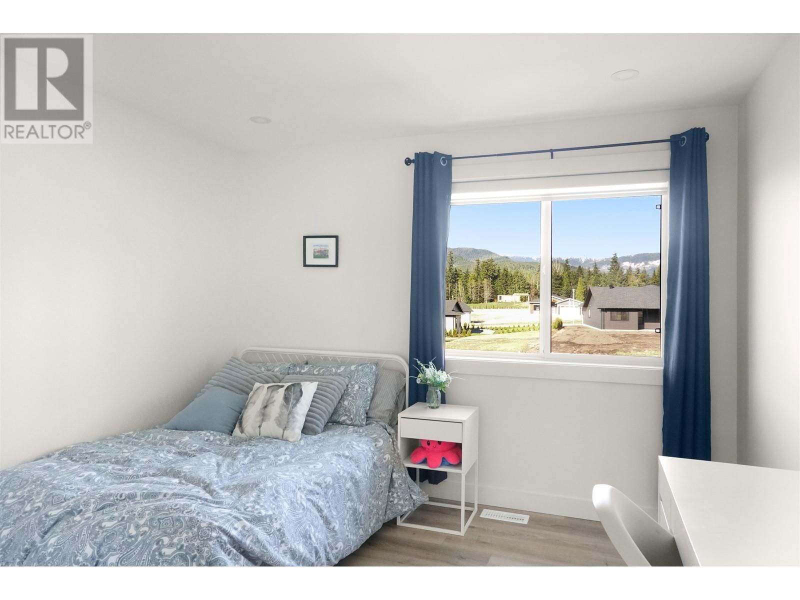 16 ROBINSON STREET Image 25