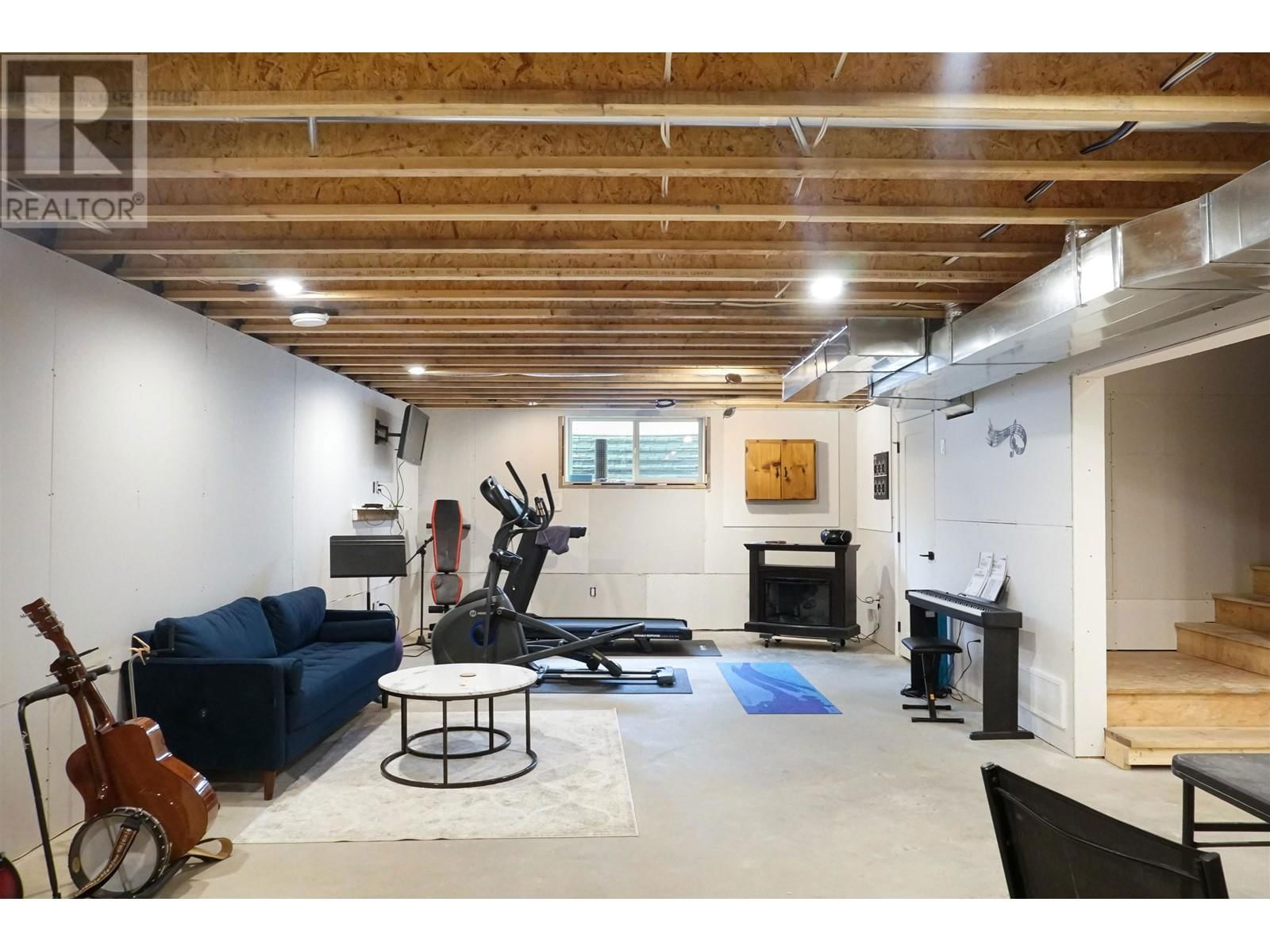 16 ROBINSON STREET Image 27