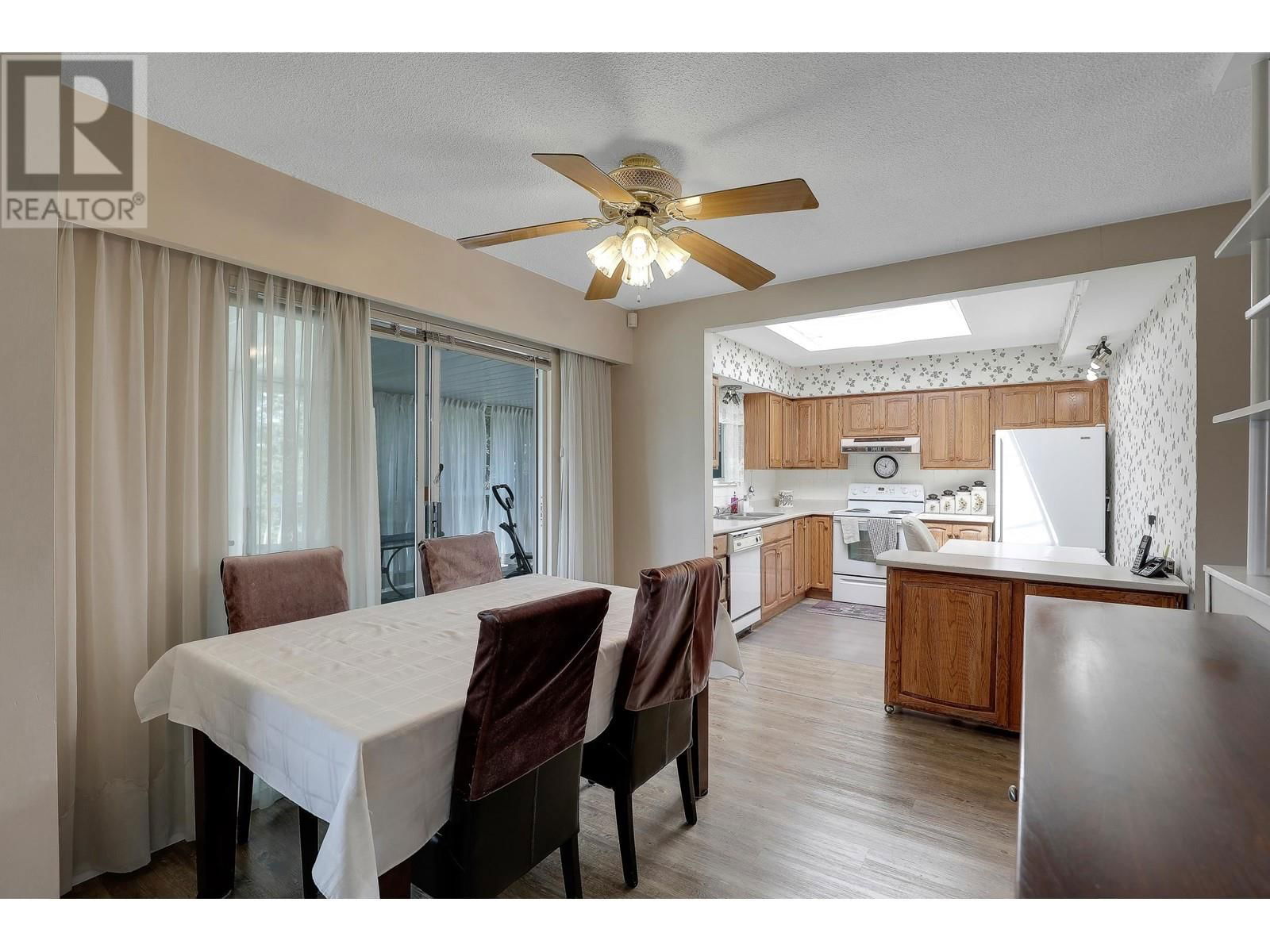6407 LOUGHEED HIGHWAY Image 14