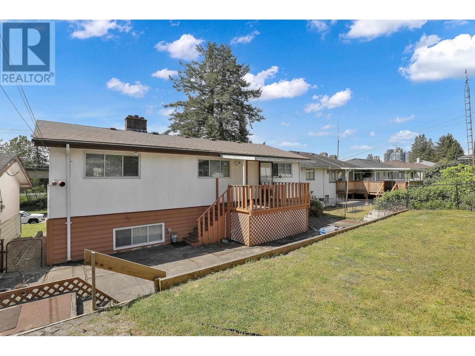 6407 LOUGHEED HIGHWAY Image 32