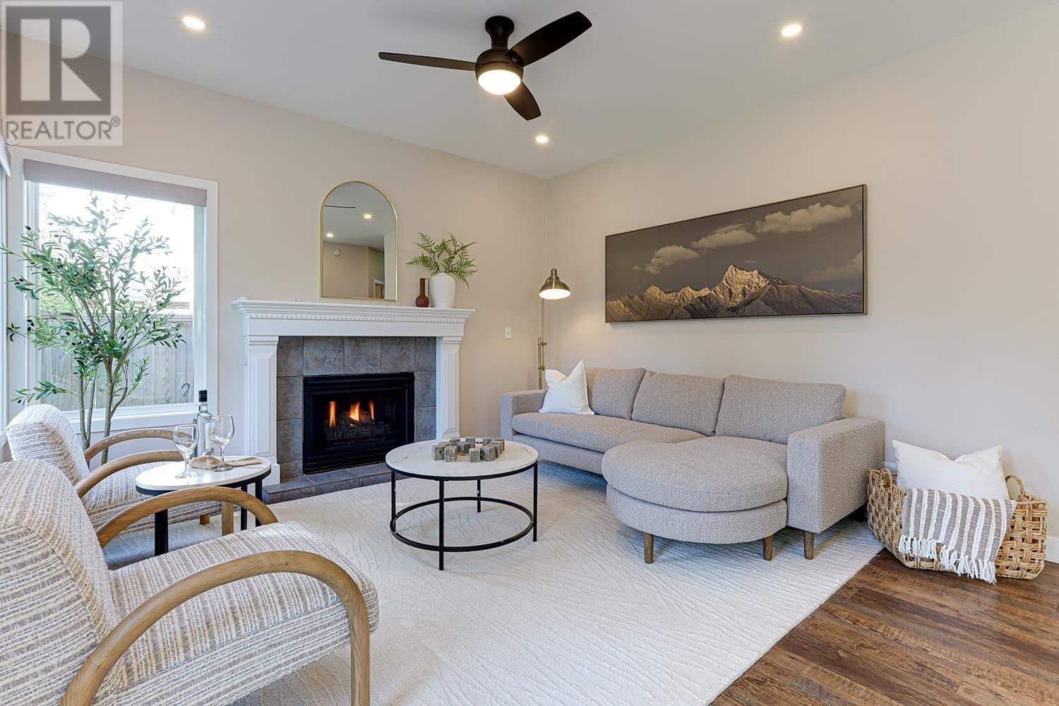 12056 194B STREET Image 12