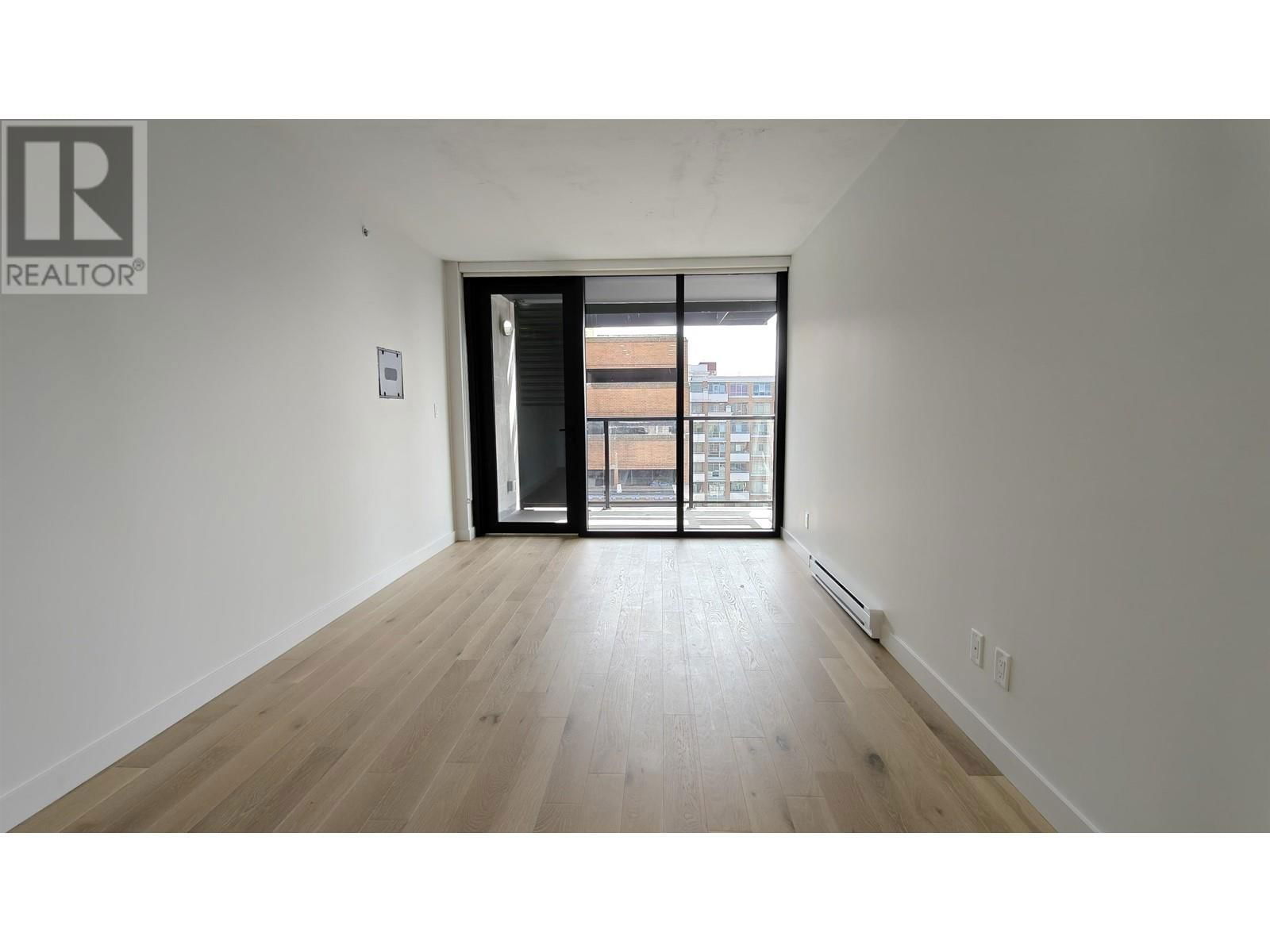 707 - 239 KEEFER STREET Image 3