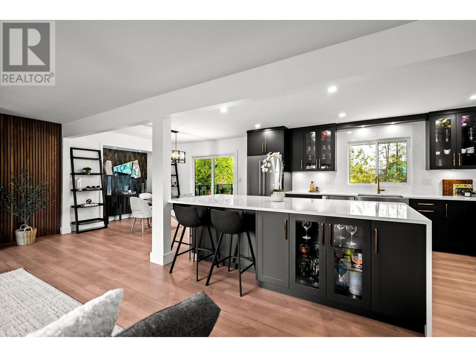 640 FORESS DRIVE Image 1