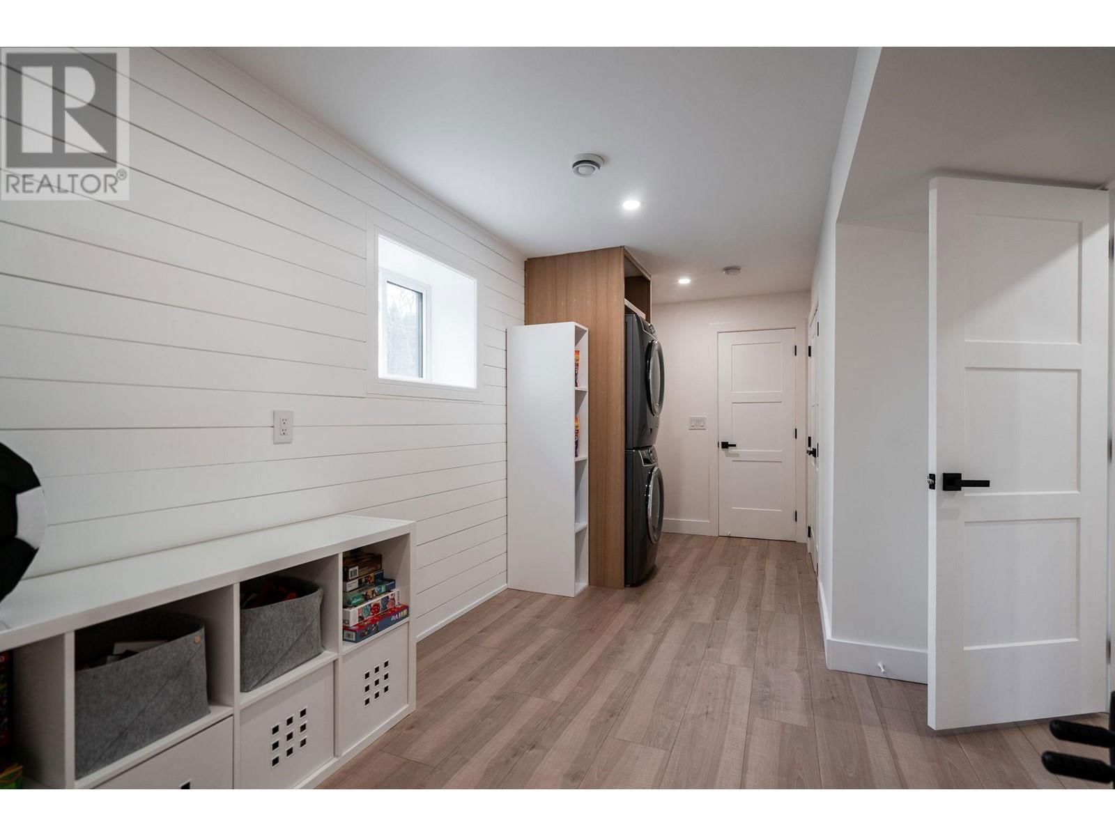 640 FORESS DRIVE Image 34