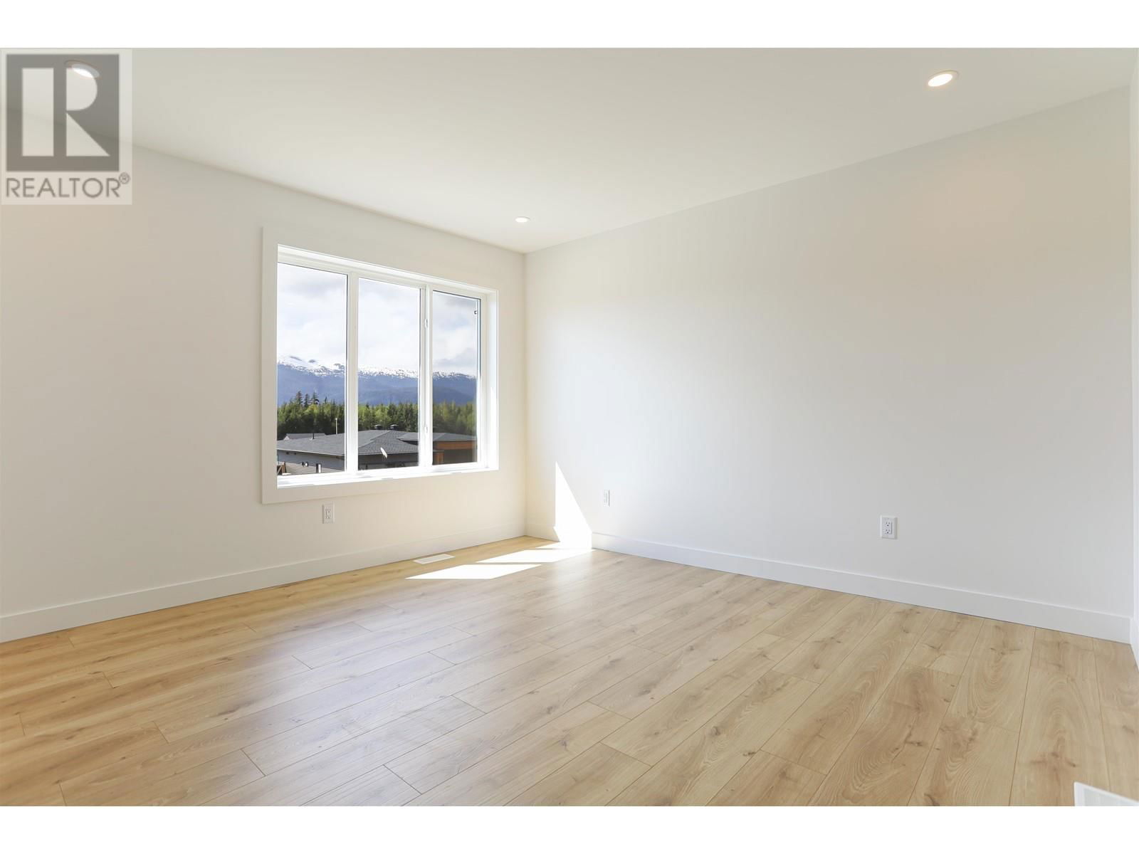 169 WAKITA STREET Image 12