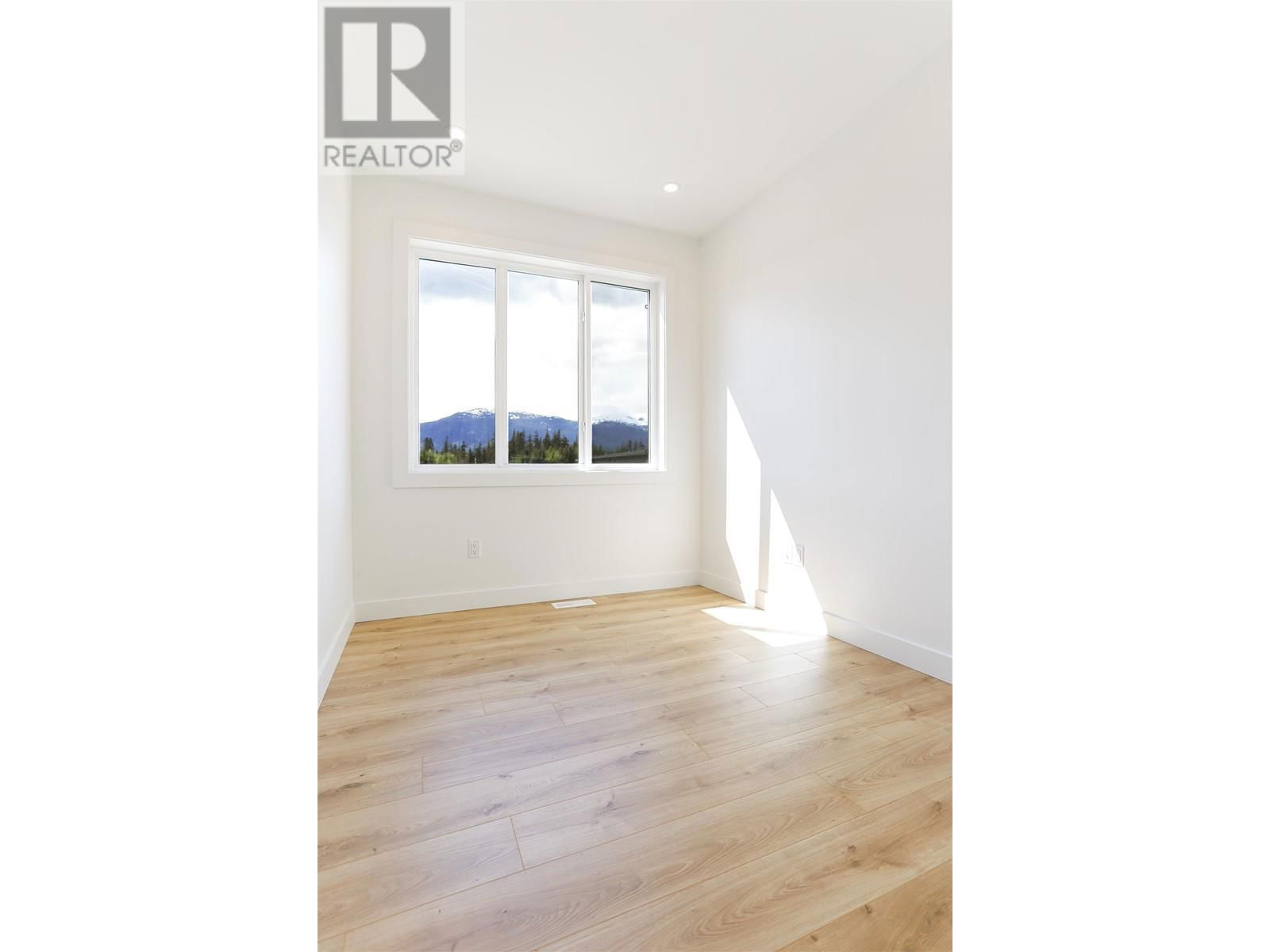 169 WAKITA STREET Image 5
