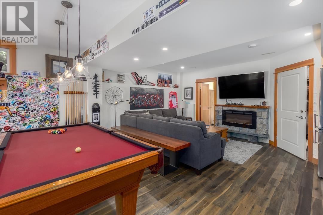 1002 BALSAM PLACE Image 26