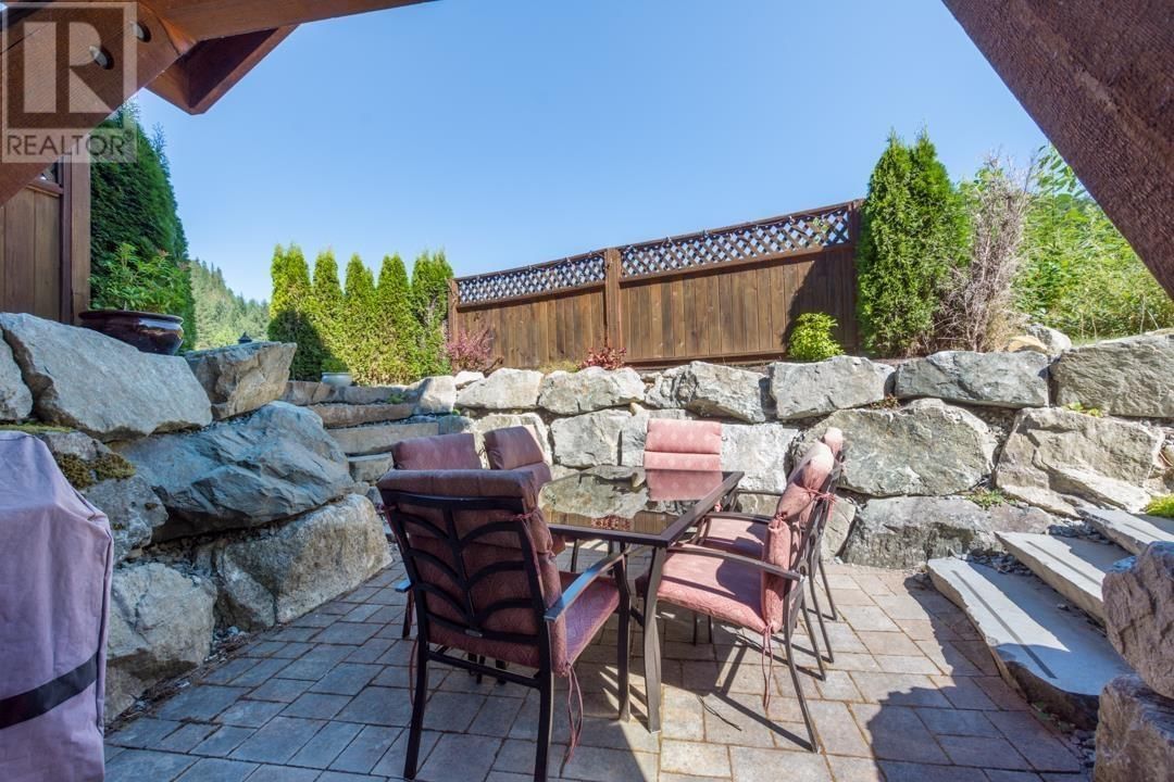 1002 BALSAM PLACE Image 27