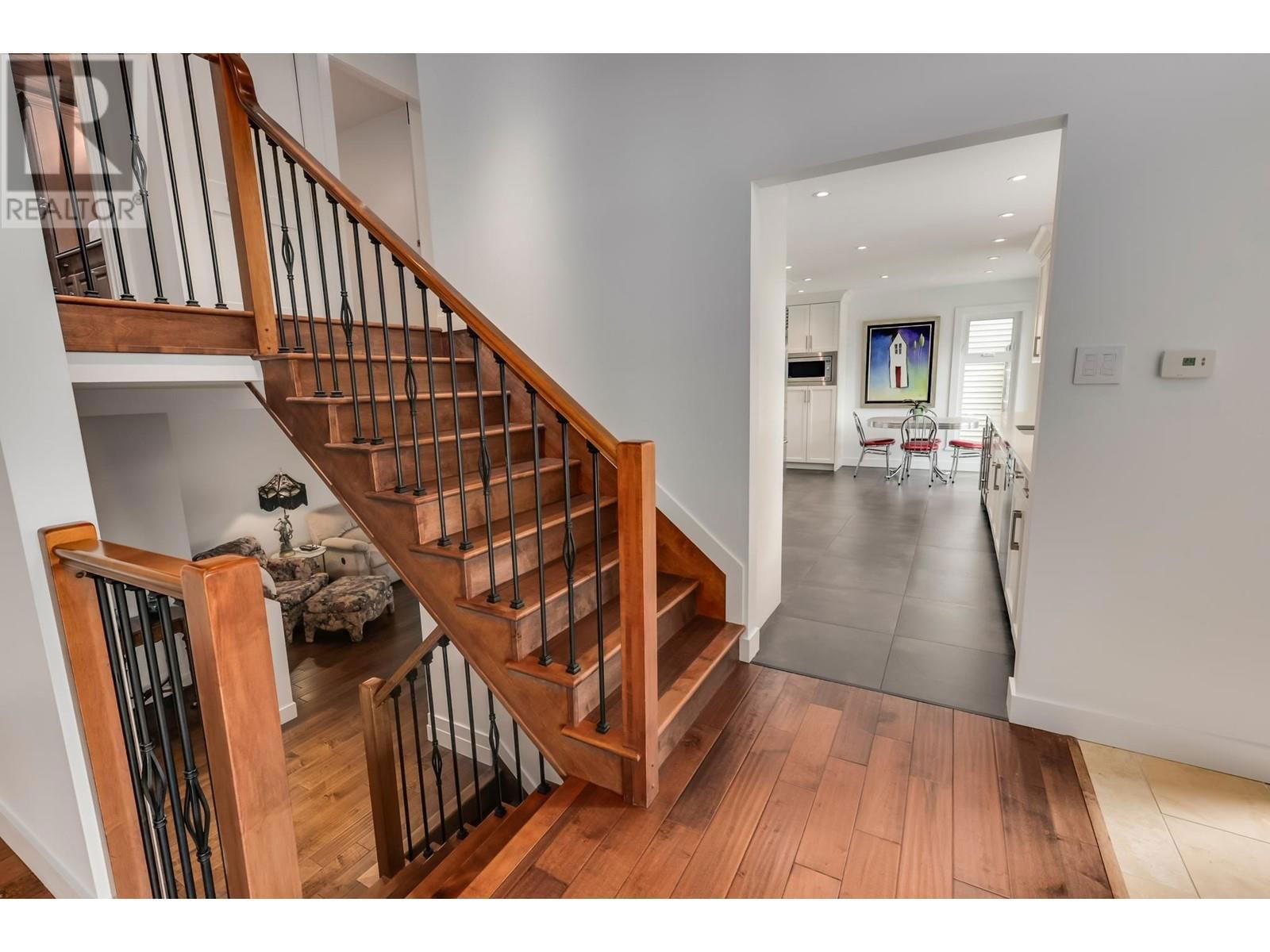 31 AXFORD BAY Image 13