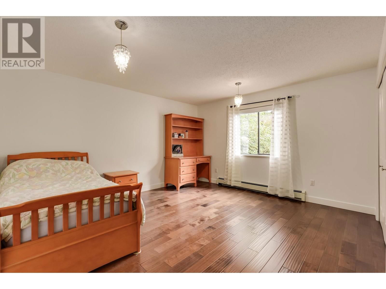 31 AXFORD BAY Image 22