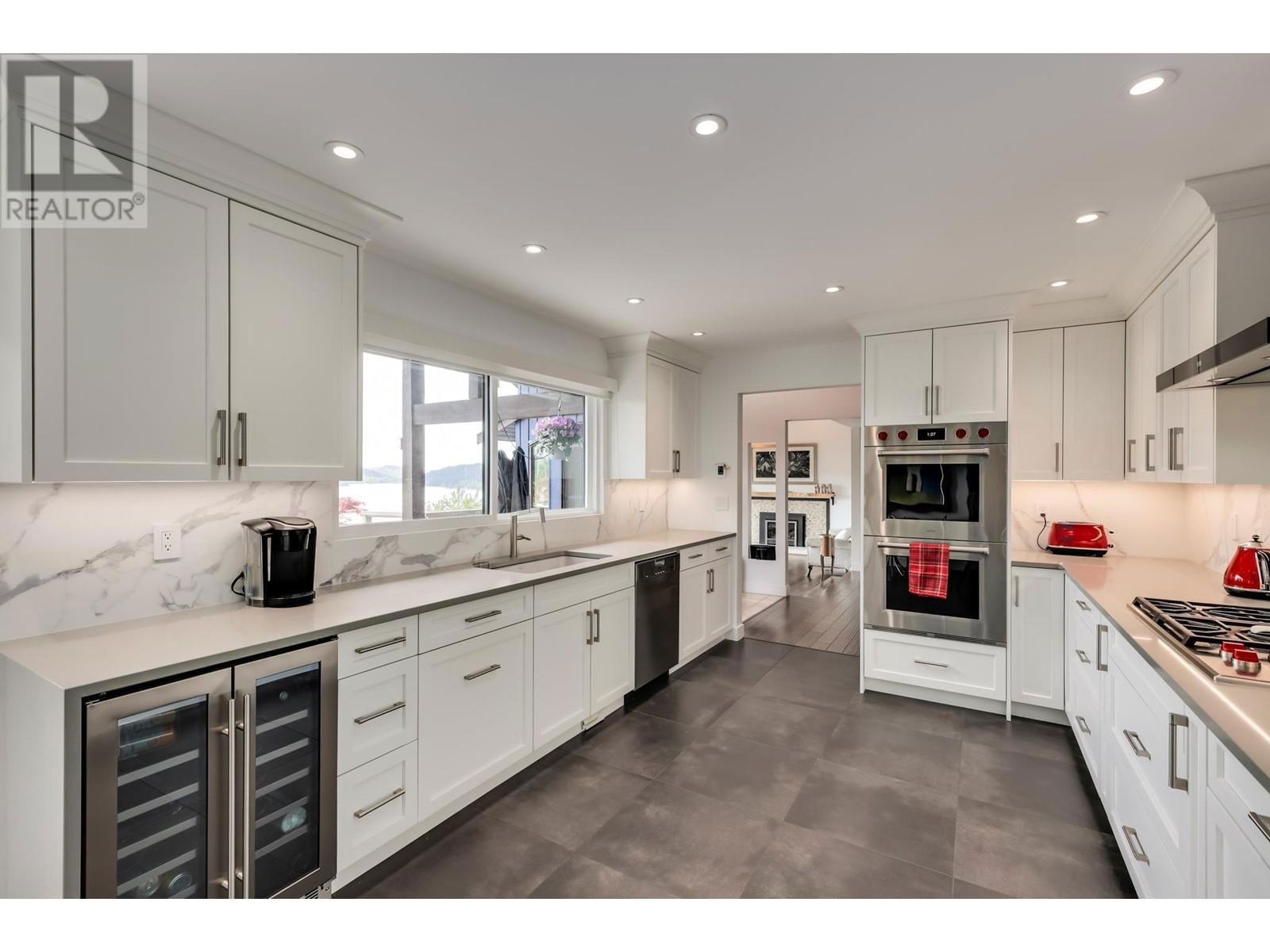 31 AXFORD BAY Image 4