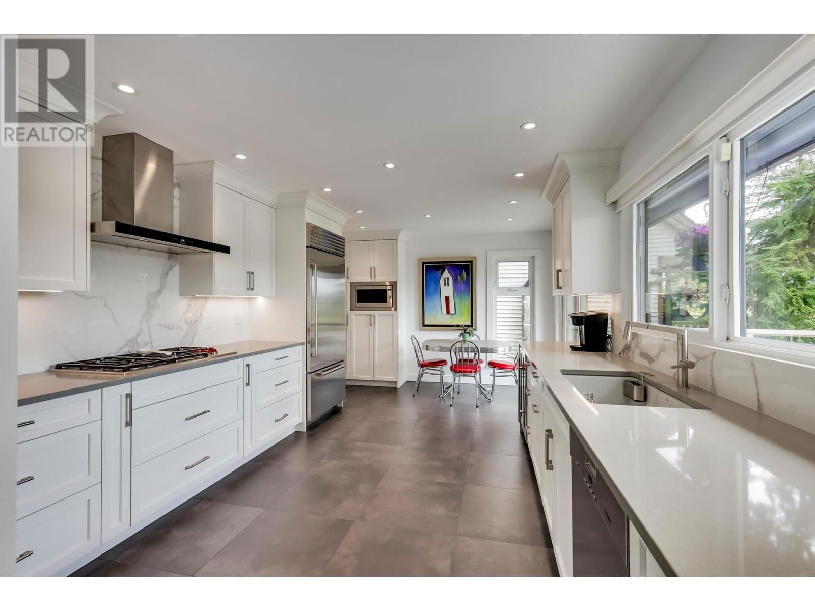31 AXFORD BAY Image 5