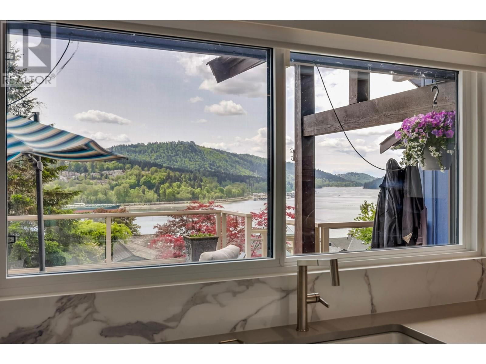 31 AXFORD BAY Image 6