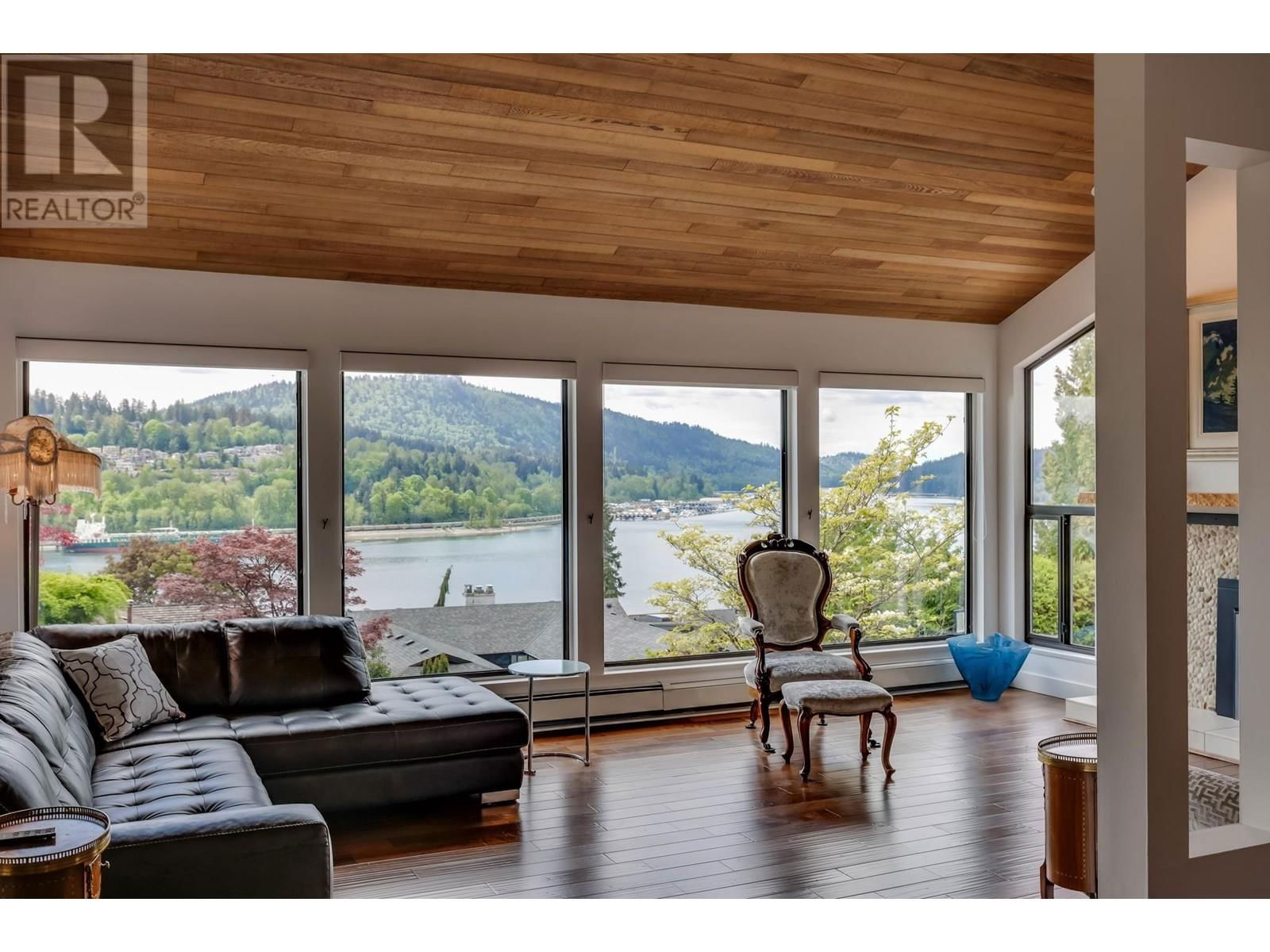31 AXFORD BAY Image 7
