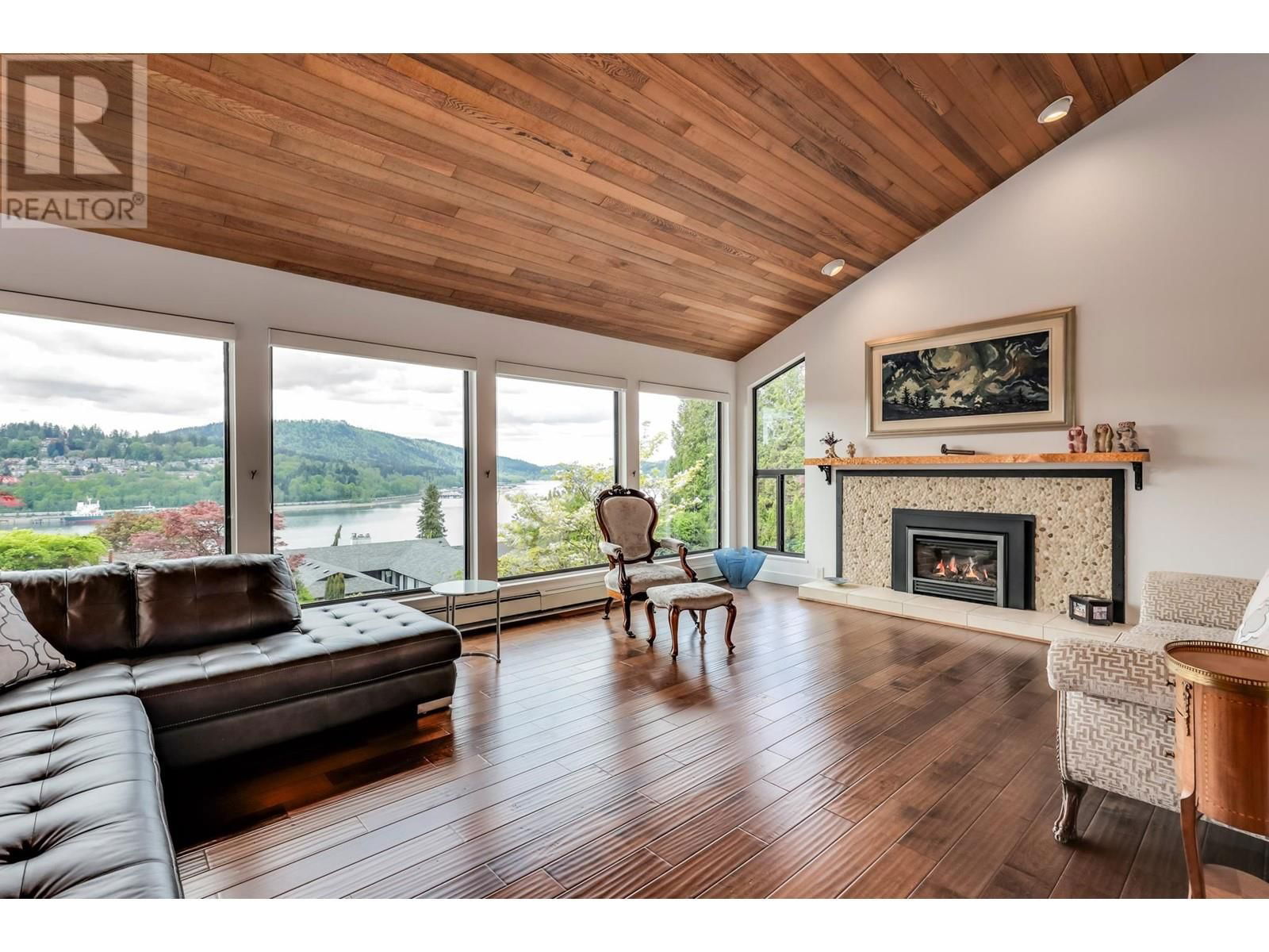 31 AXFORD BAY Image 8