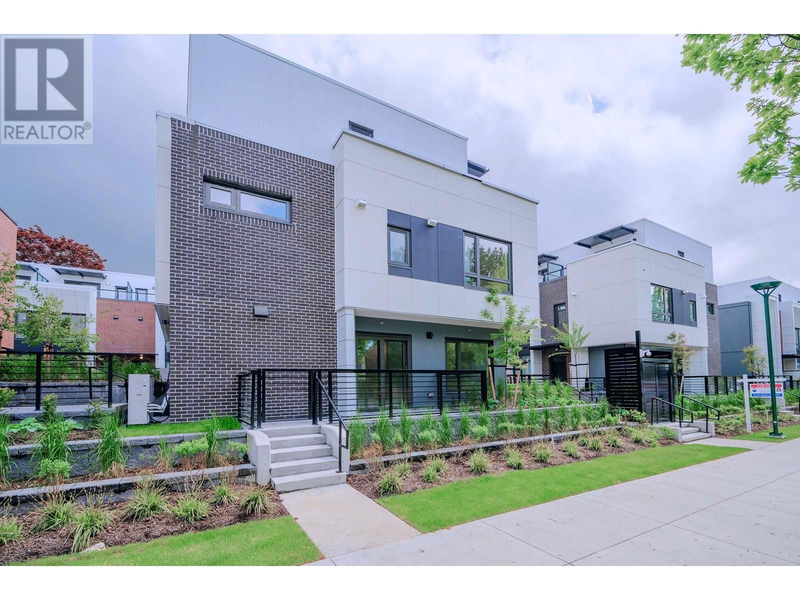 6322 OAK STREET Image 1