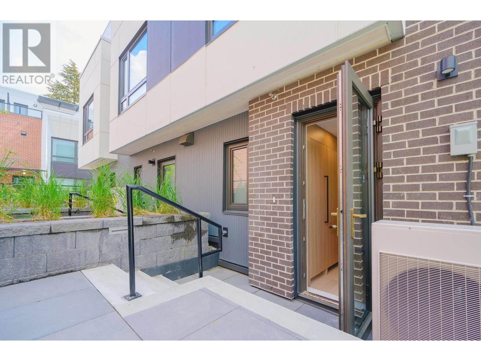 6322 OAK STREET Image 11