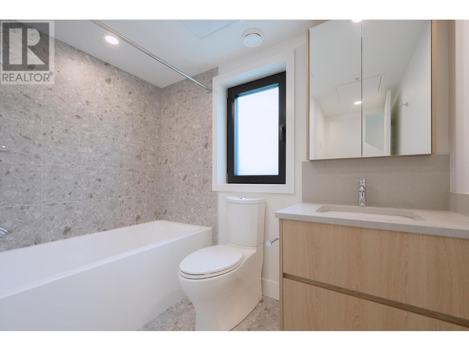 6322 OAK STREET Image 14