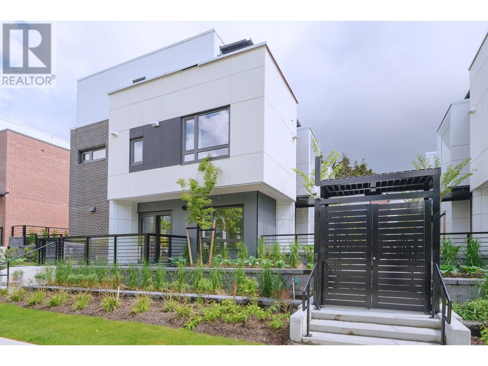 6322 OAK STREET Image 3