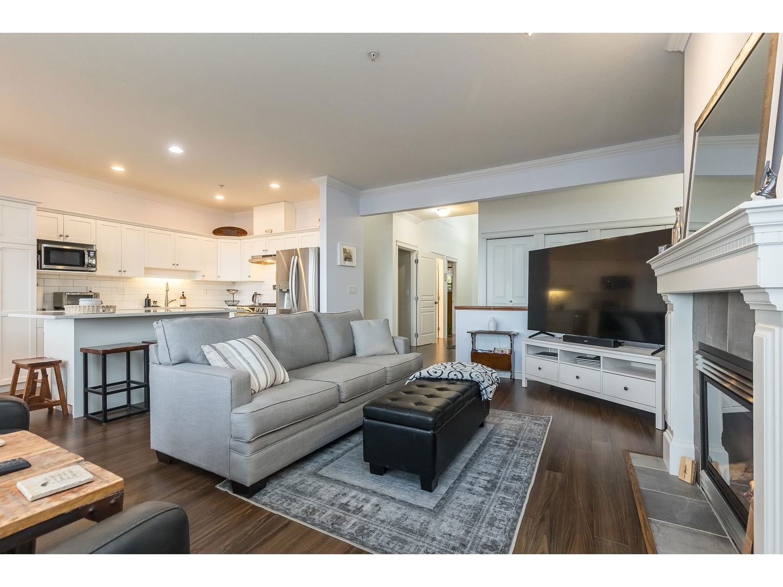 33 - 2842 WHATCOM Image 11