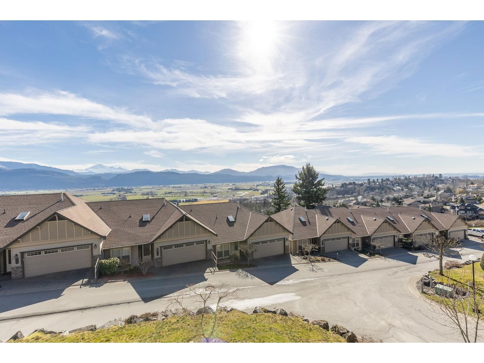33 - 2842 WHATCOM Image 18