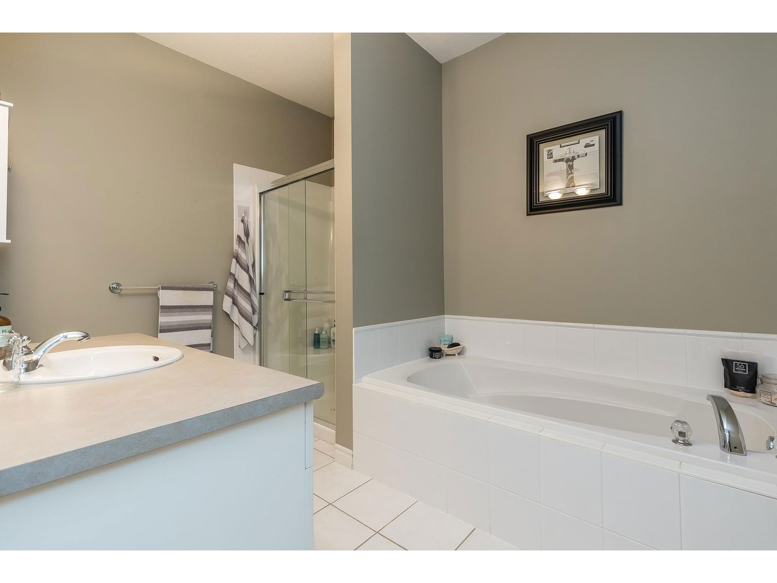 33 - 2842 WHATCOM Image 23