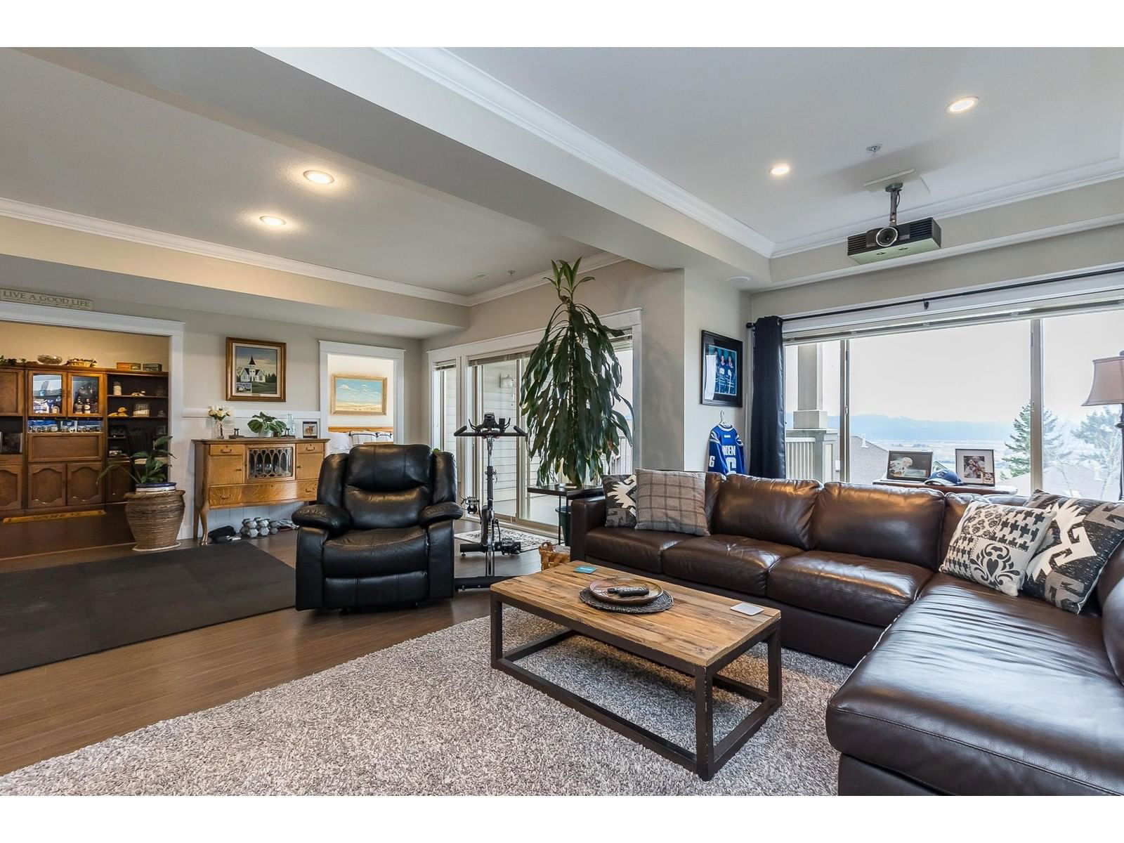 33 - 2842 WHATCOM Image 34
