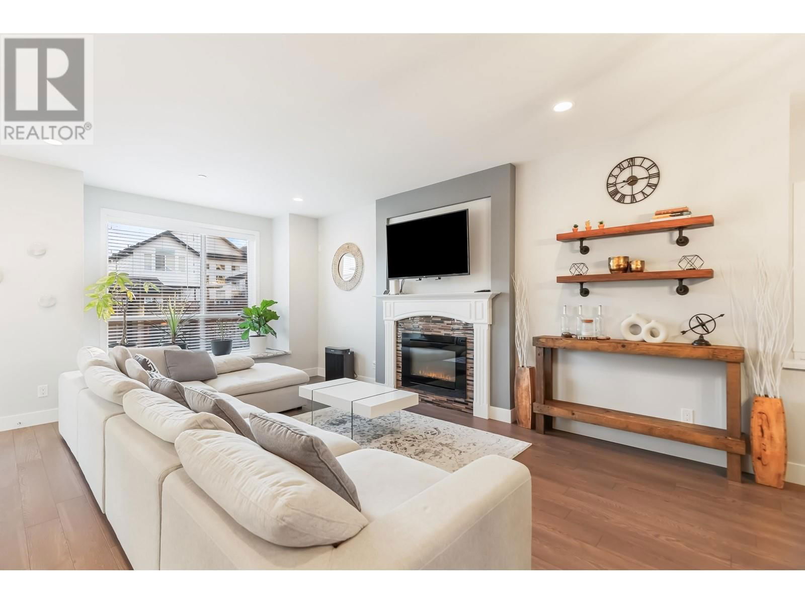 23942 KANAKA WAY Image 12